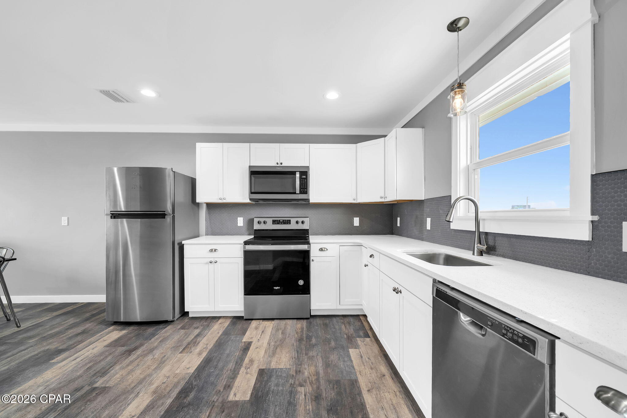 8706 Surf Drive A