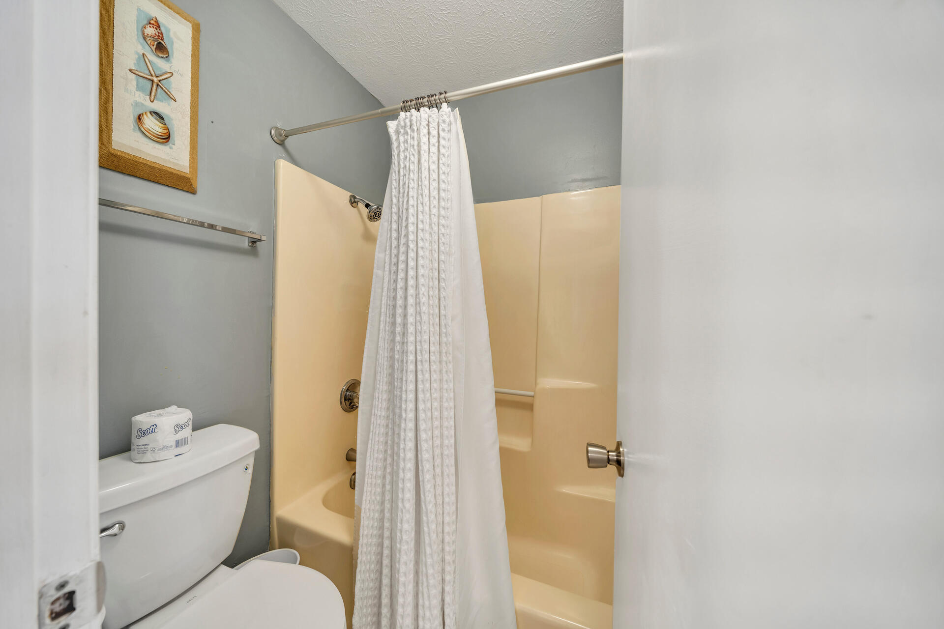 301 Lullwater Beach Drive, 413