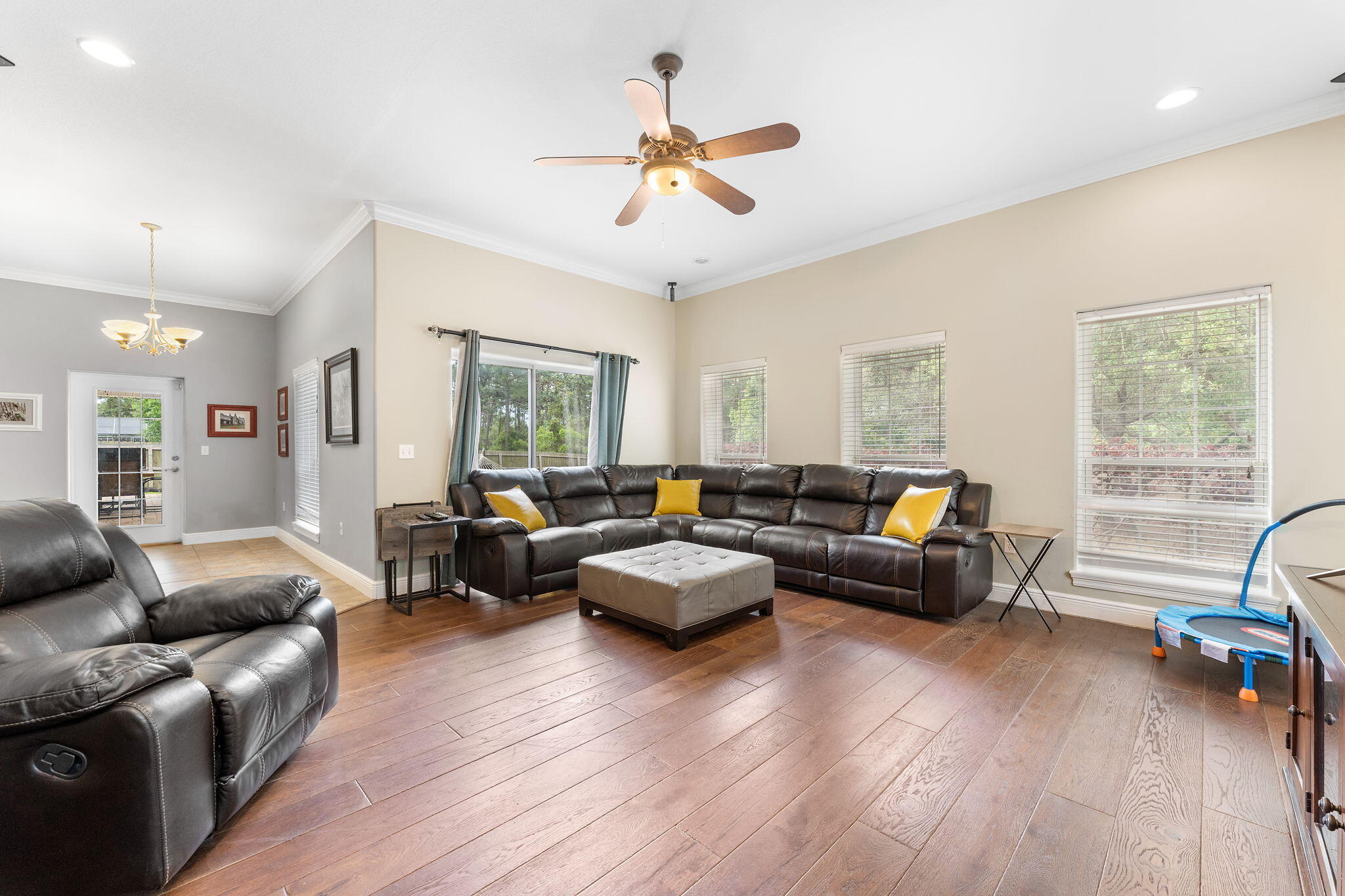 2649 Bob White Circle