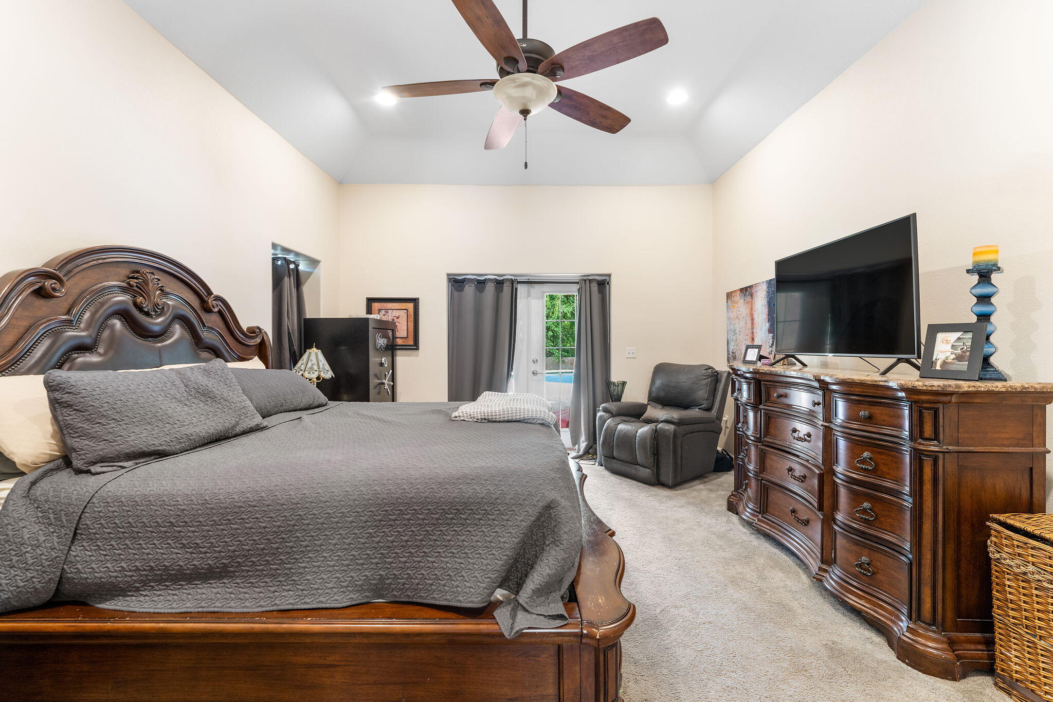 2649 Bob White Circle