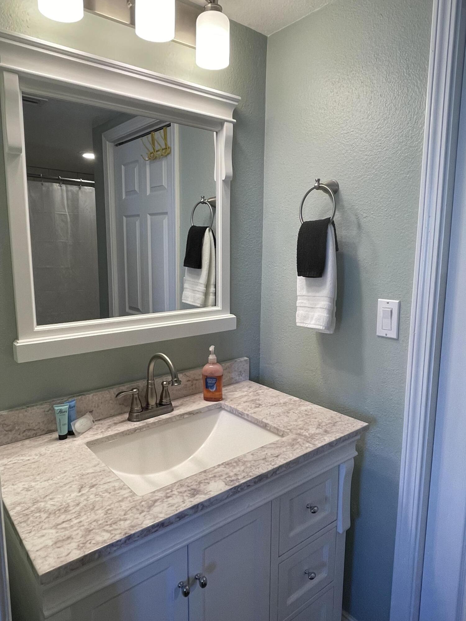520 Santa Rosa Boulevard, 418