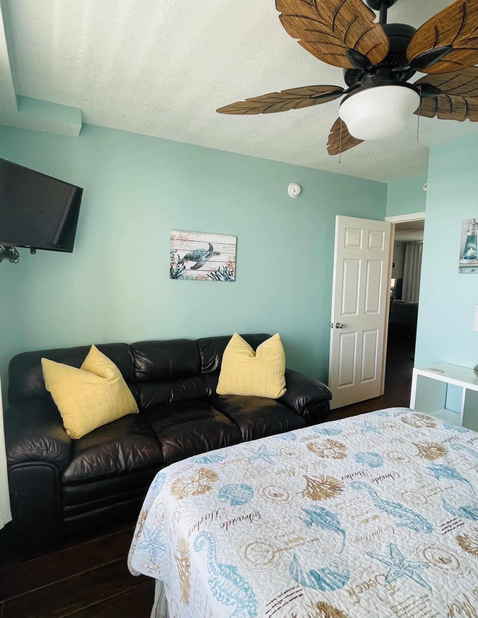 520 Santa Rosa Boulevard, 418