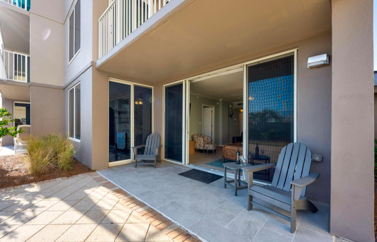 520 Santa Rosa Boulevard, 100