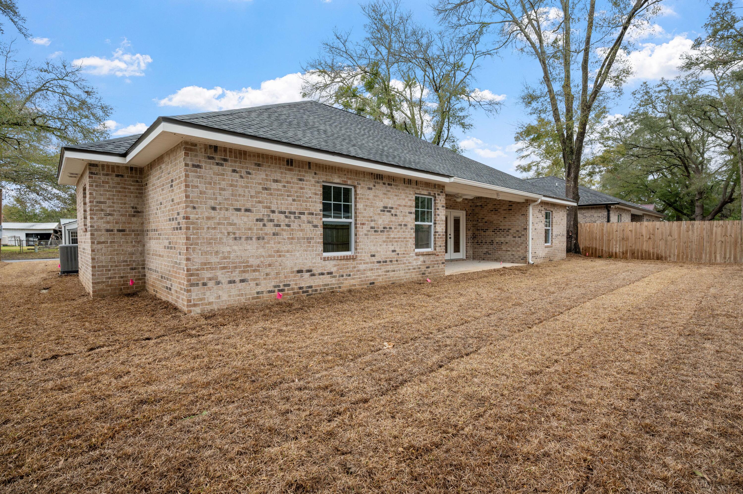 215 Deer Street