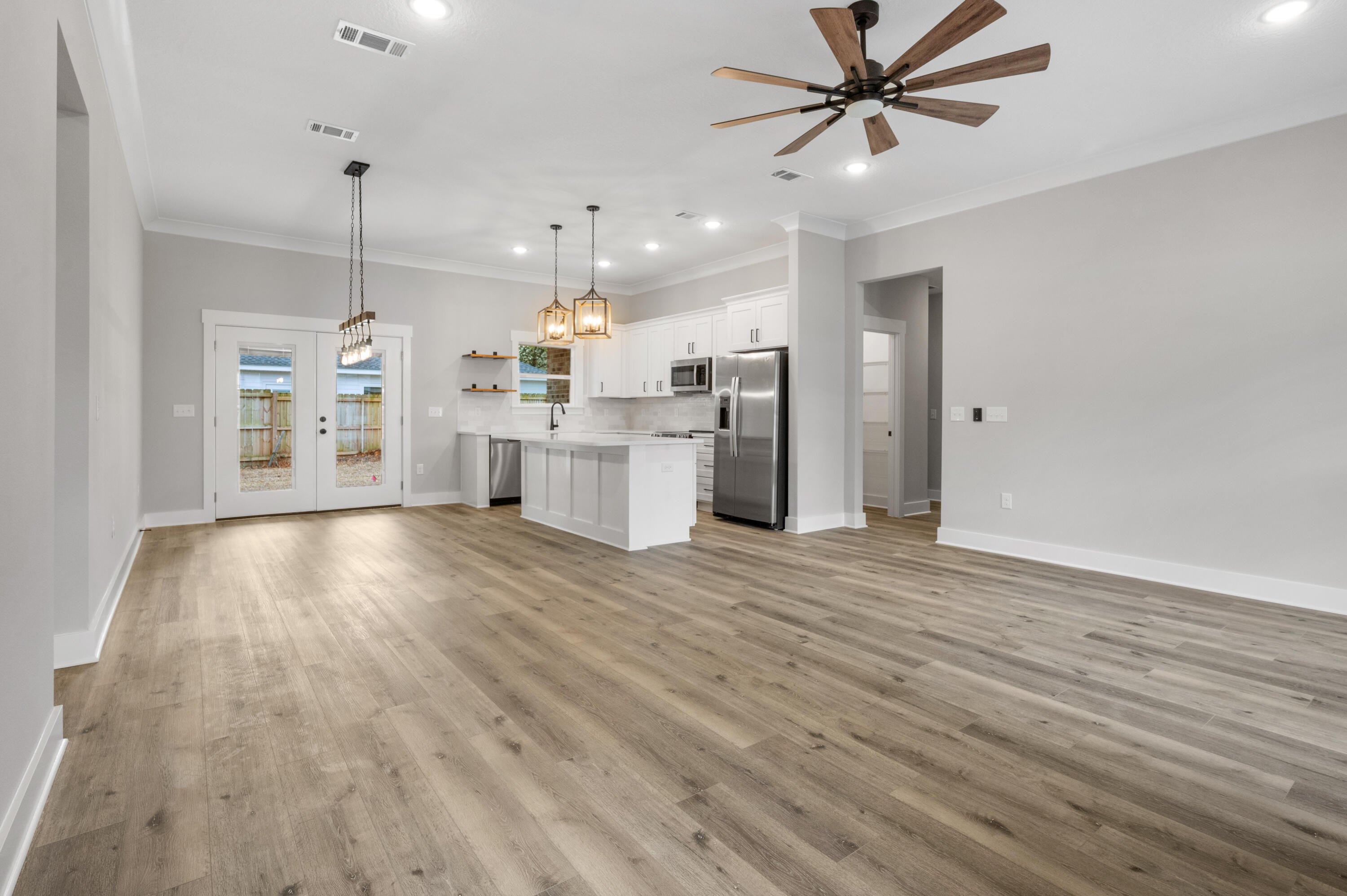 215 Deer Street