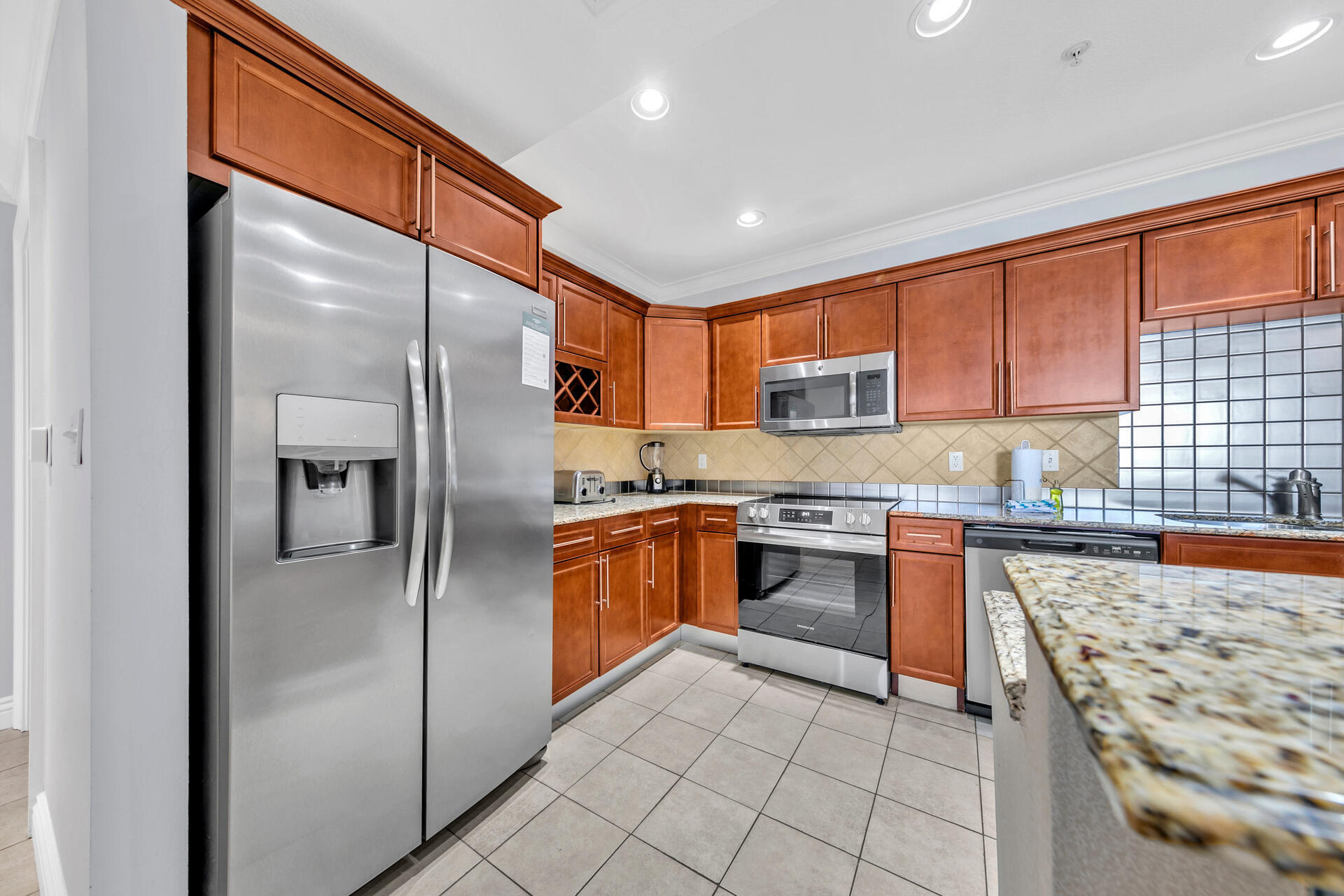 10 Harbor Boulevard, E903A