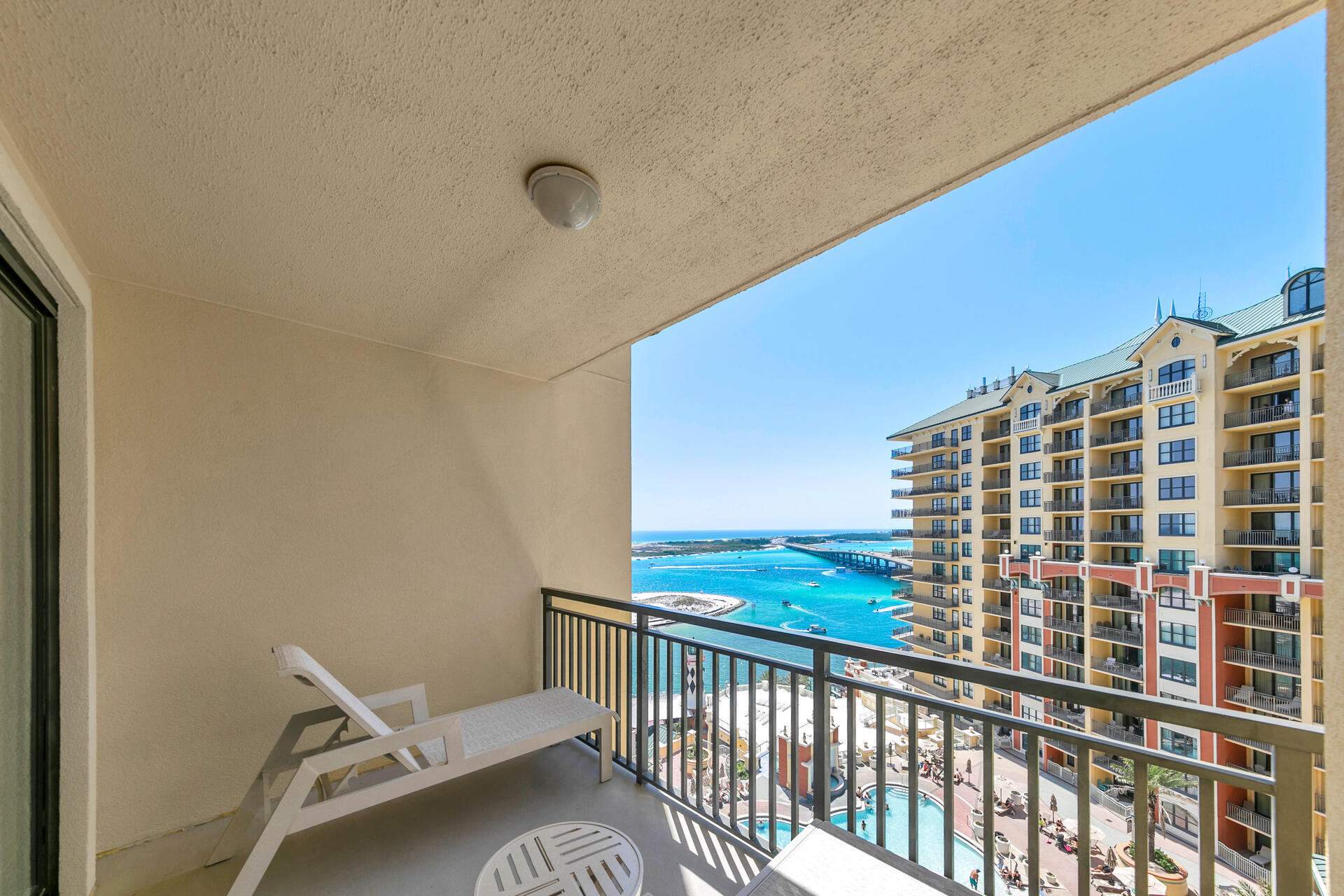 10 Harbor Boulevard, E903A