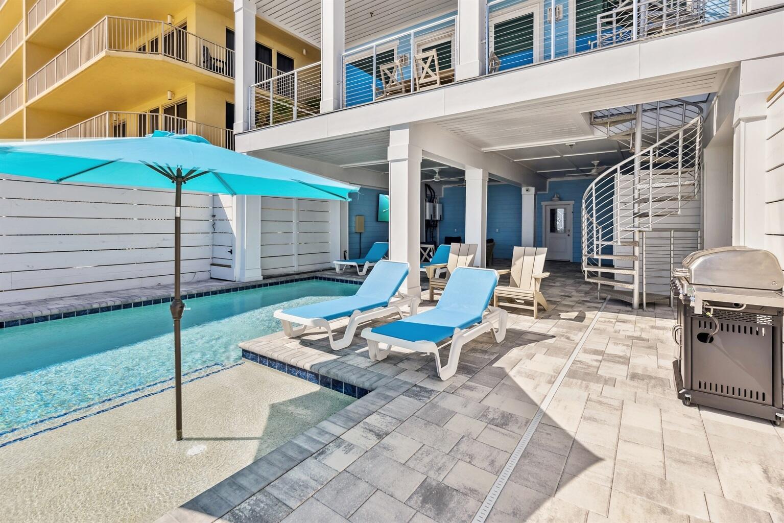 8711 Surf Drive