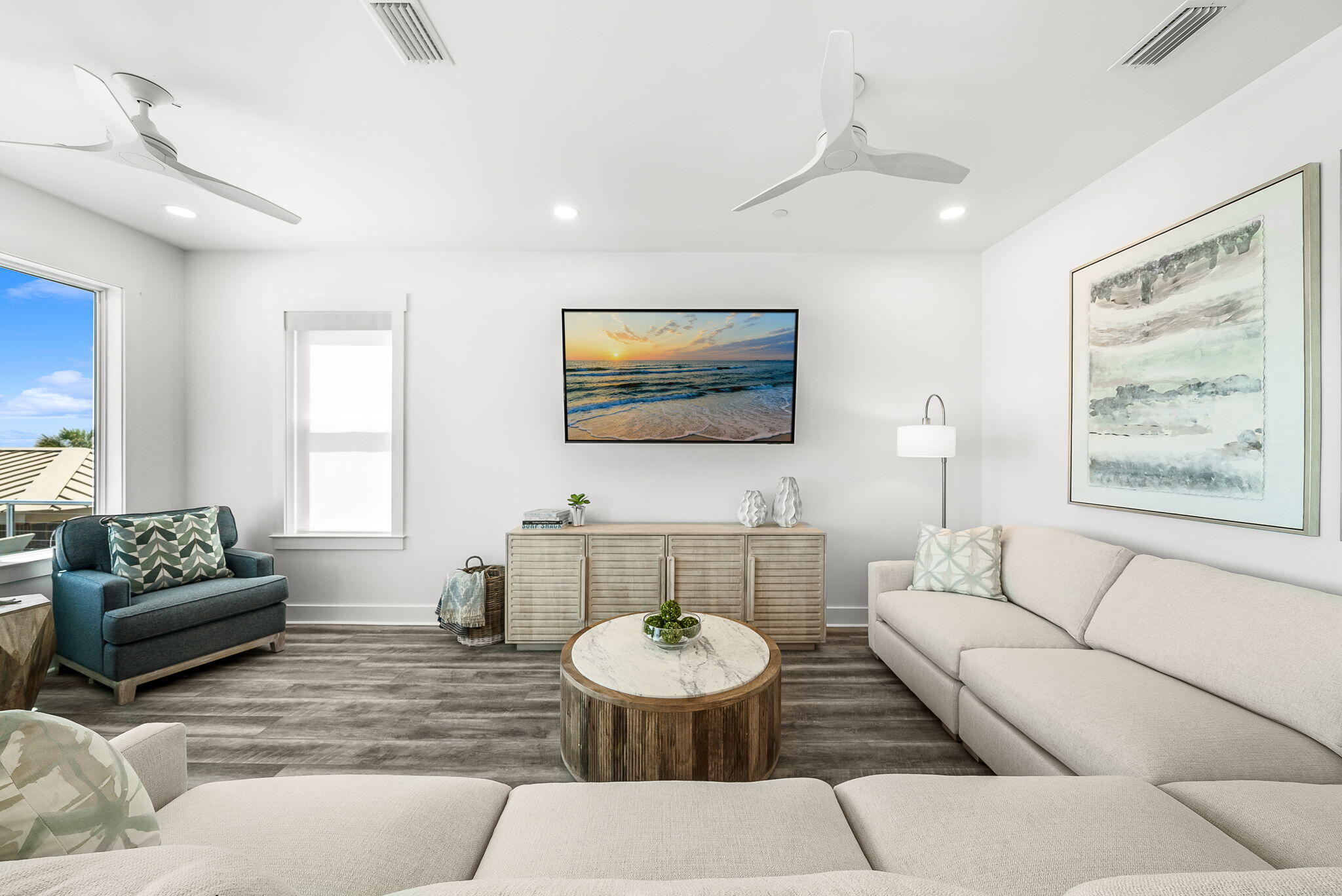 8711 Surf Drive