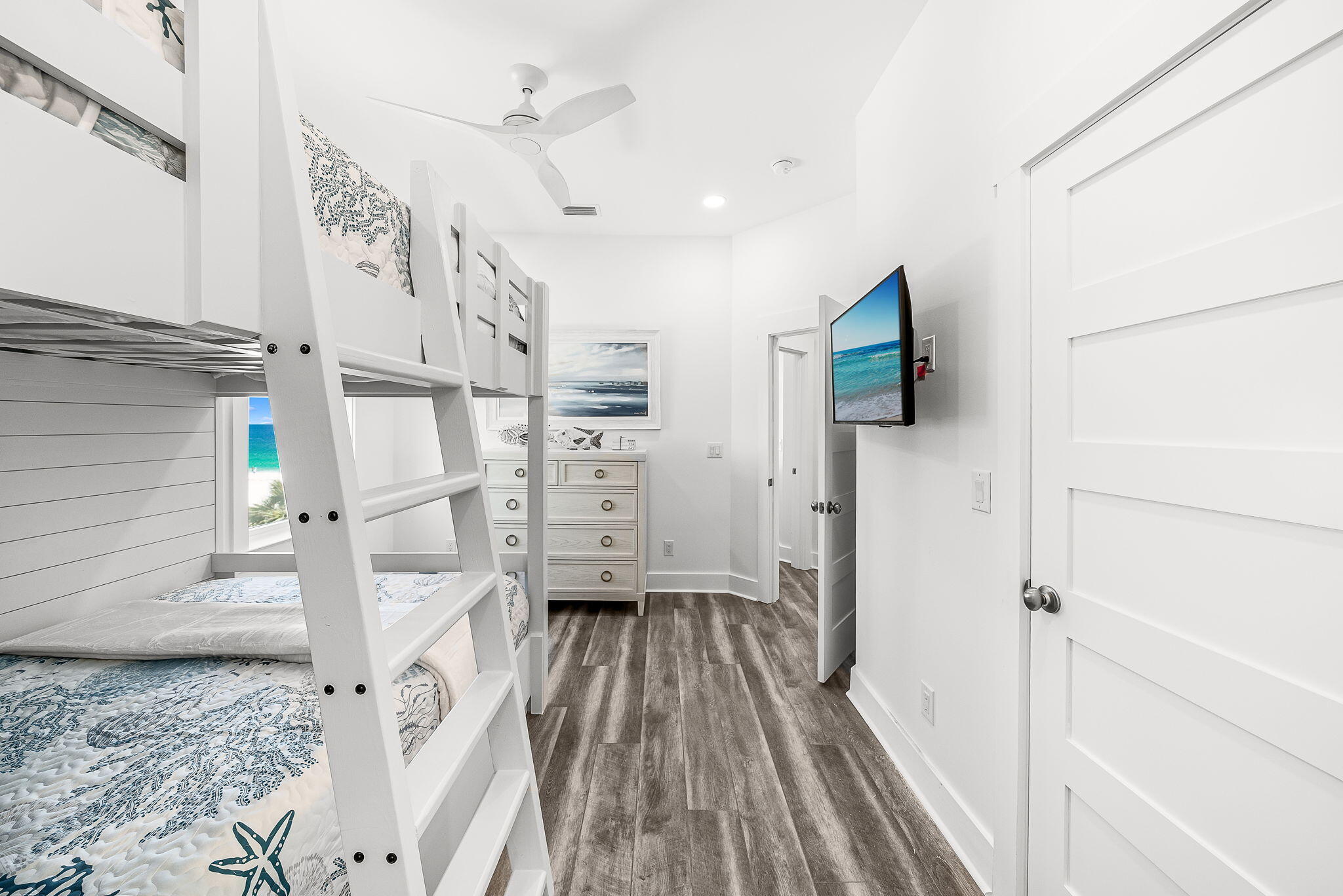 8711 Surf Drive