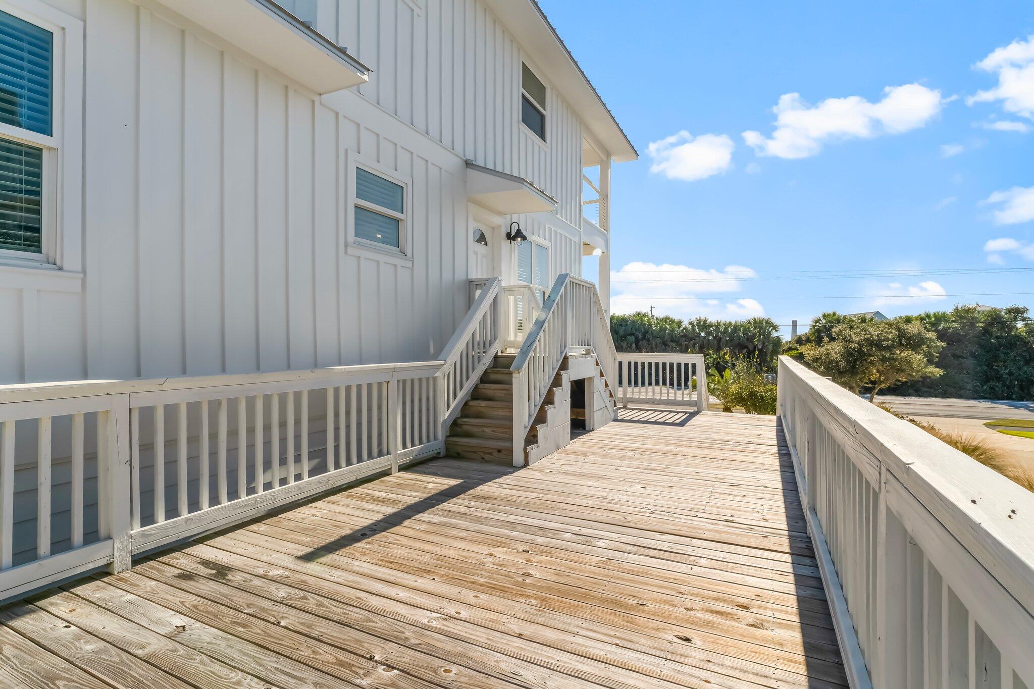 6126 W County Hwy 30A