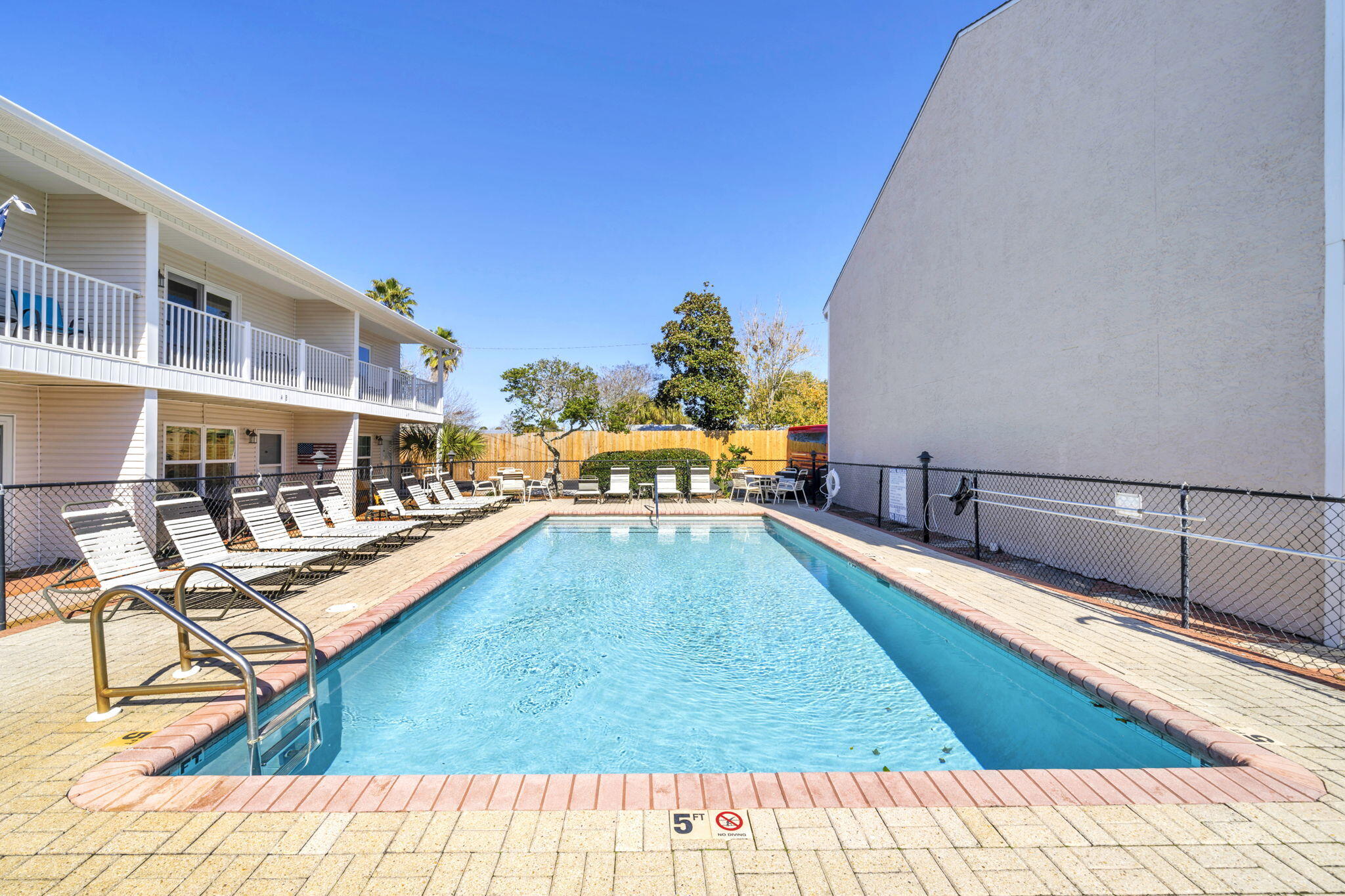241 Ellis Road UNIT 43