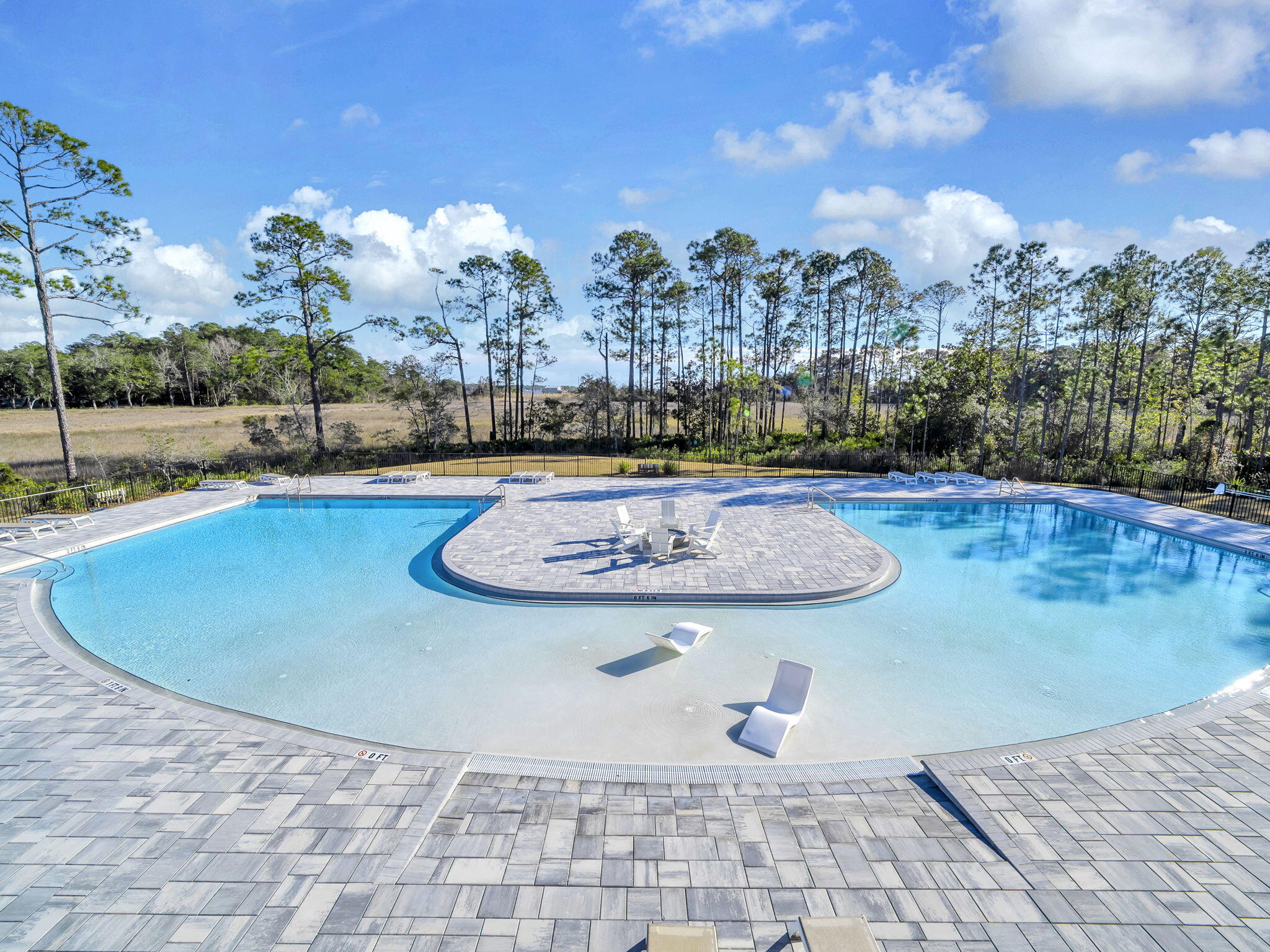 221 Picnic Place