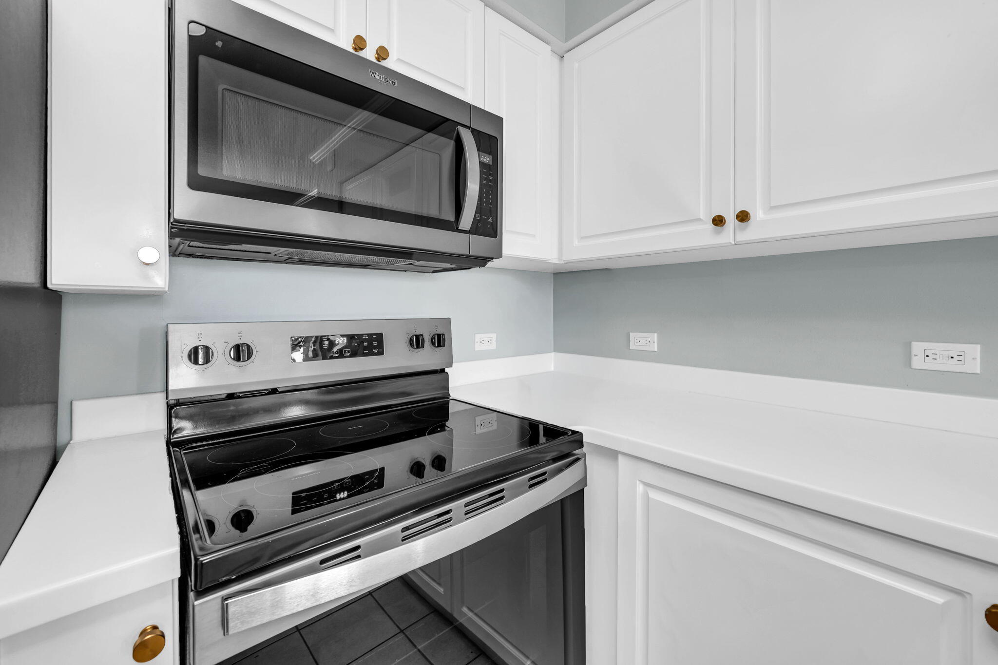 520 Santa Rosa Boulevard 100
