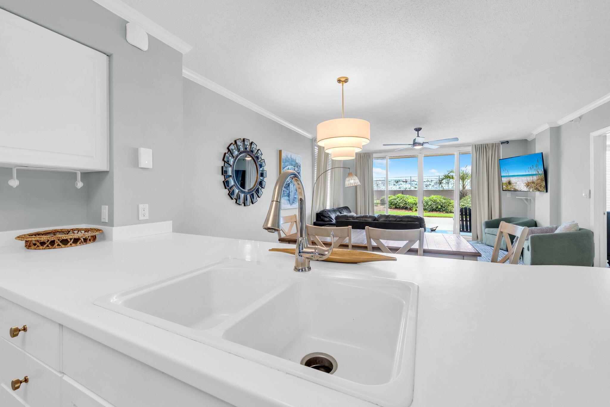 520 Santa Rosa Boulevard 100