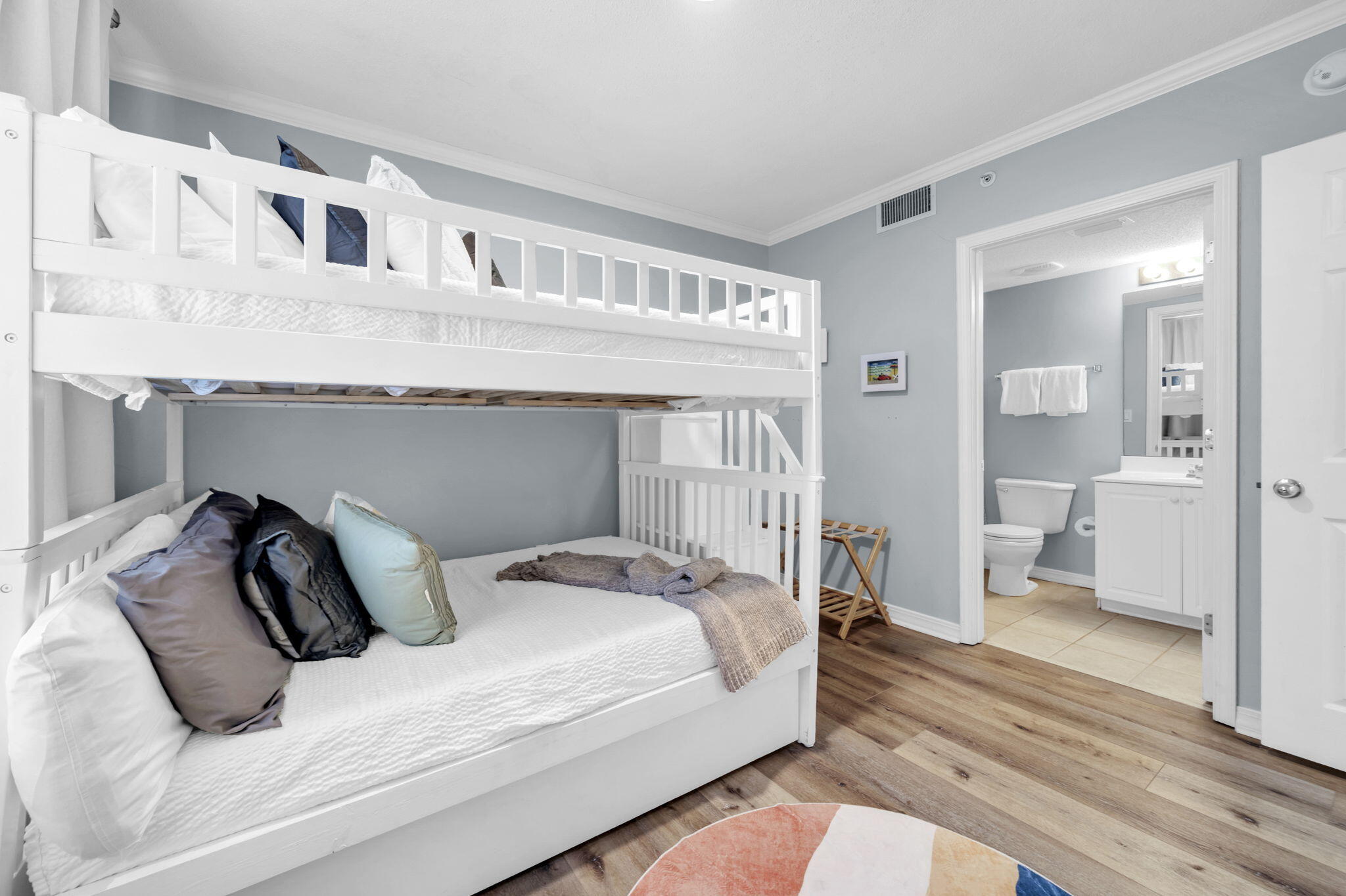 520 Santa Rosa Boulevard 100