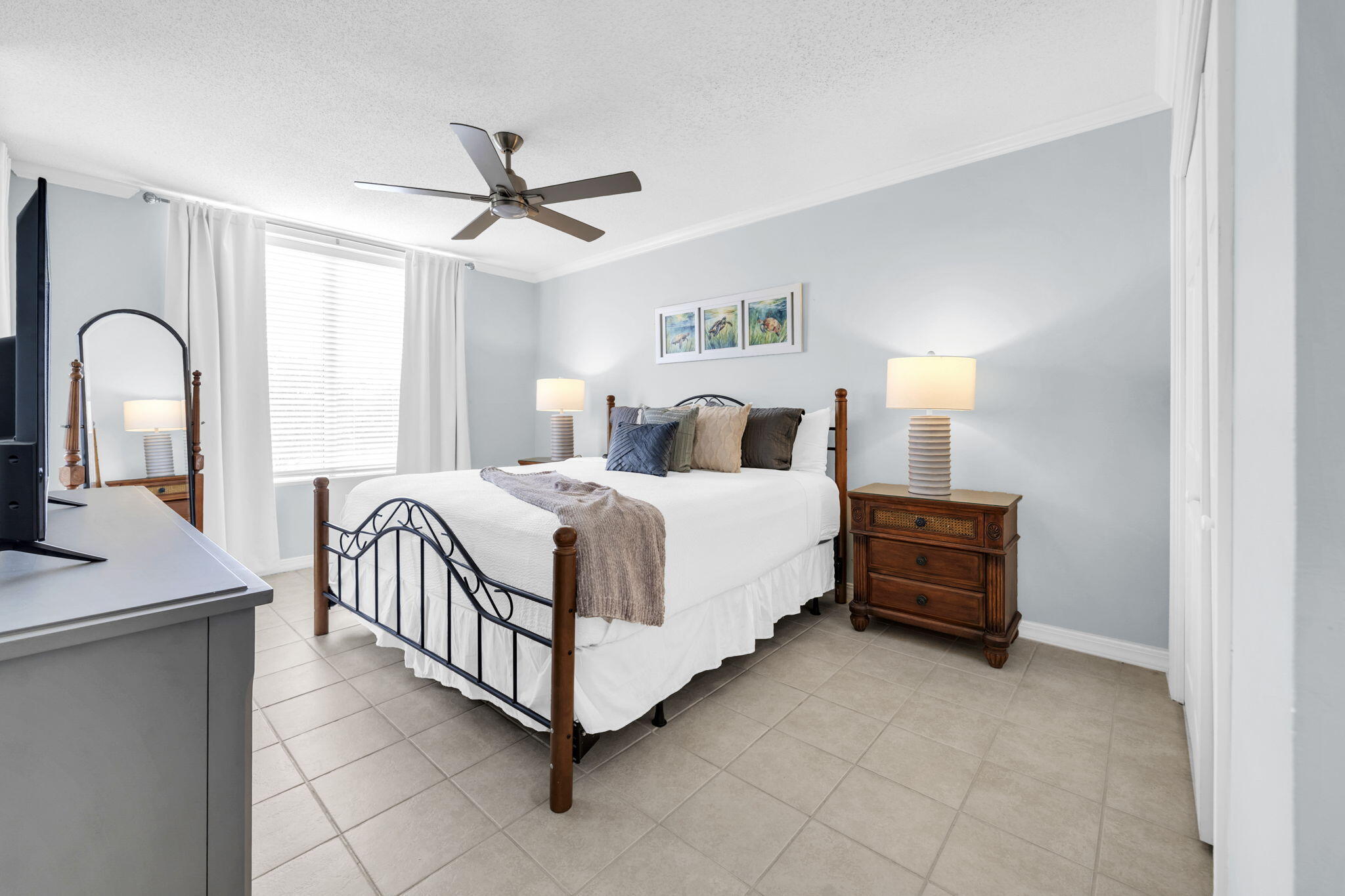 520 Santa Rosa Boulevard 100