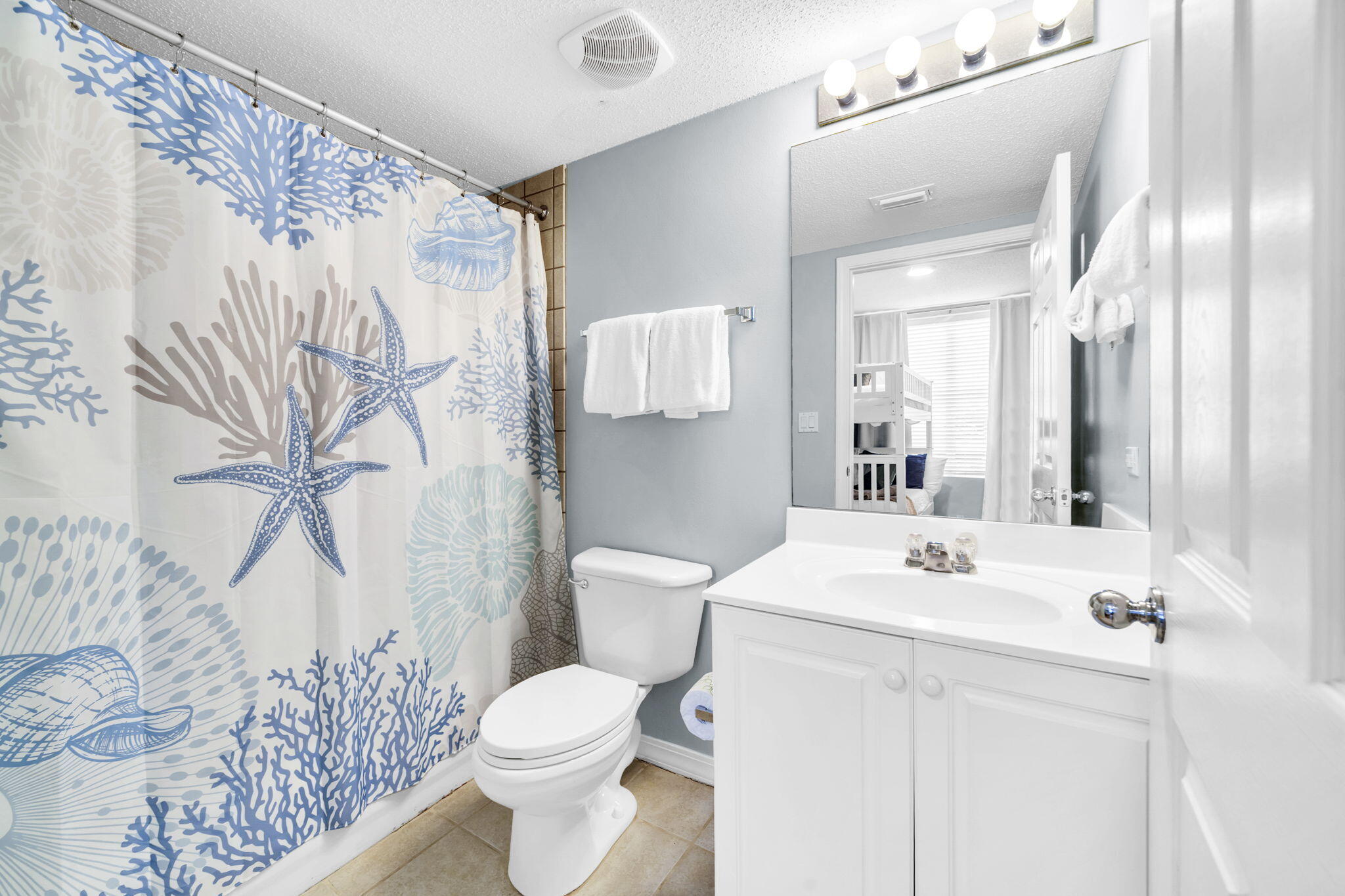 520 Santa Rosa Boulevard 100