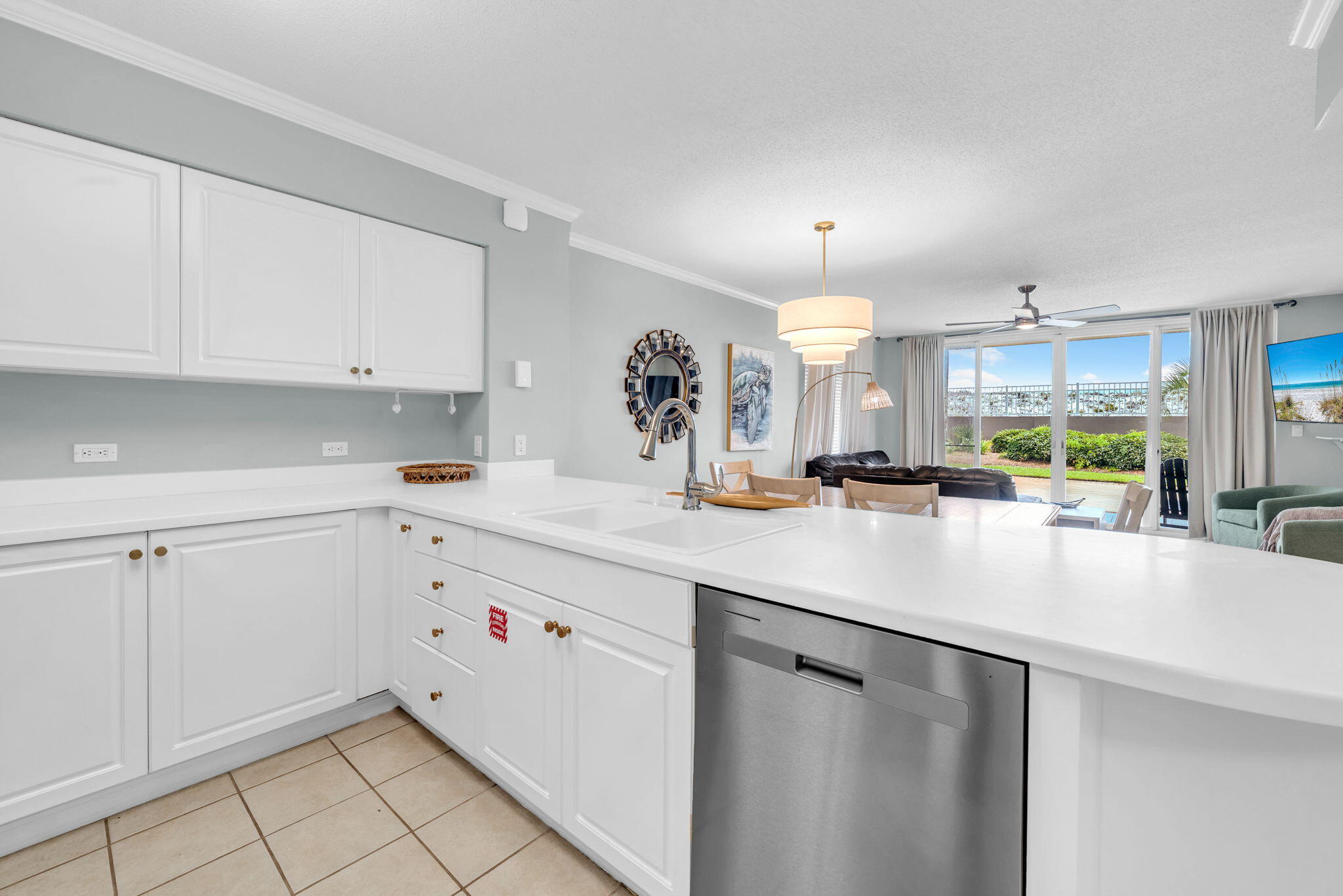 520 Santa Rosa Boulevard 100
