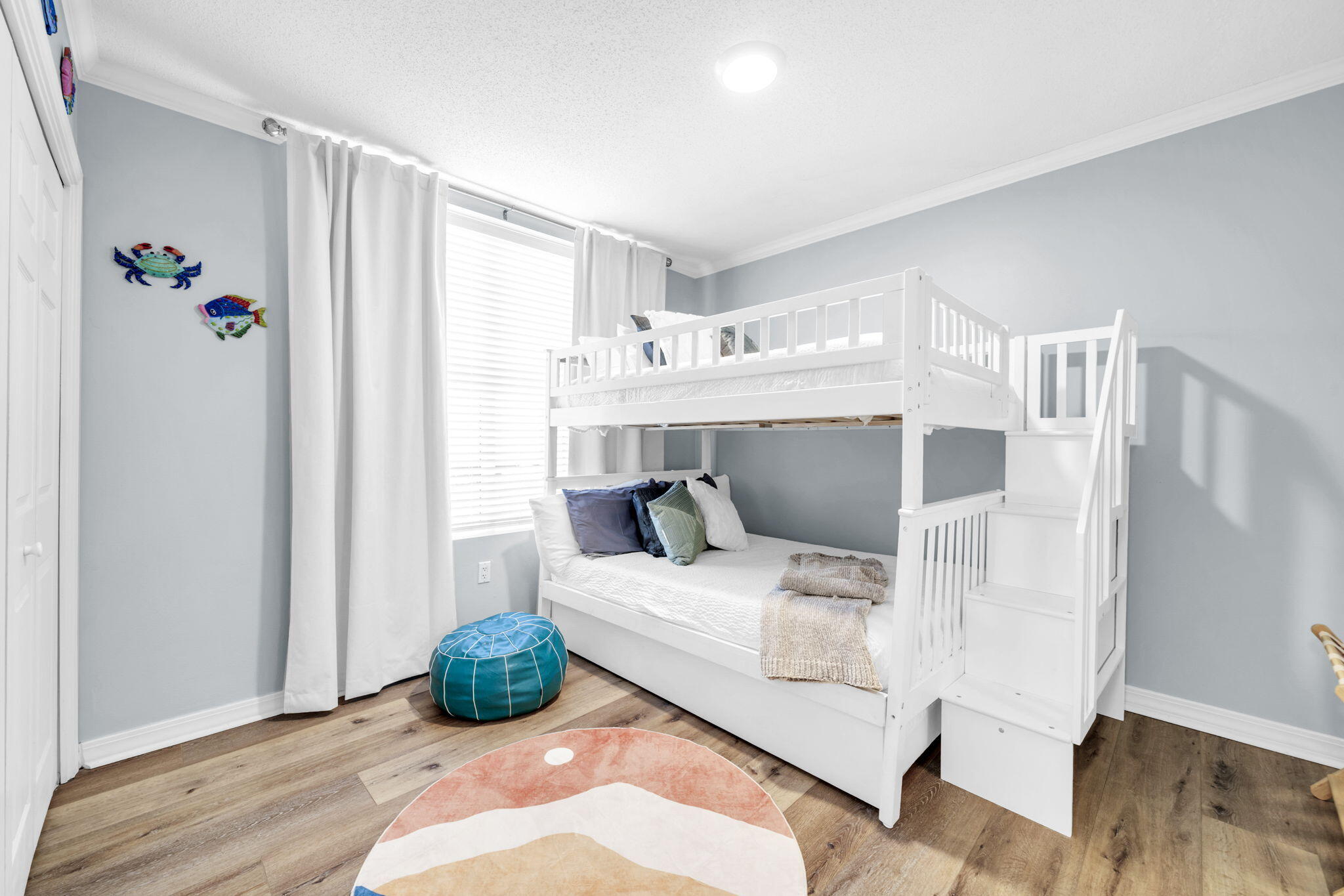 520 Santa Rosa Boulevard 100