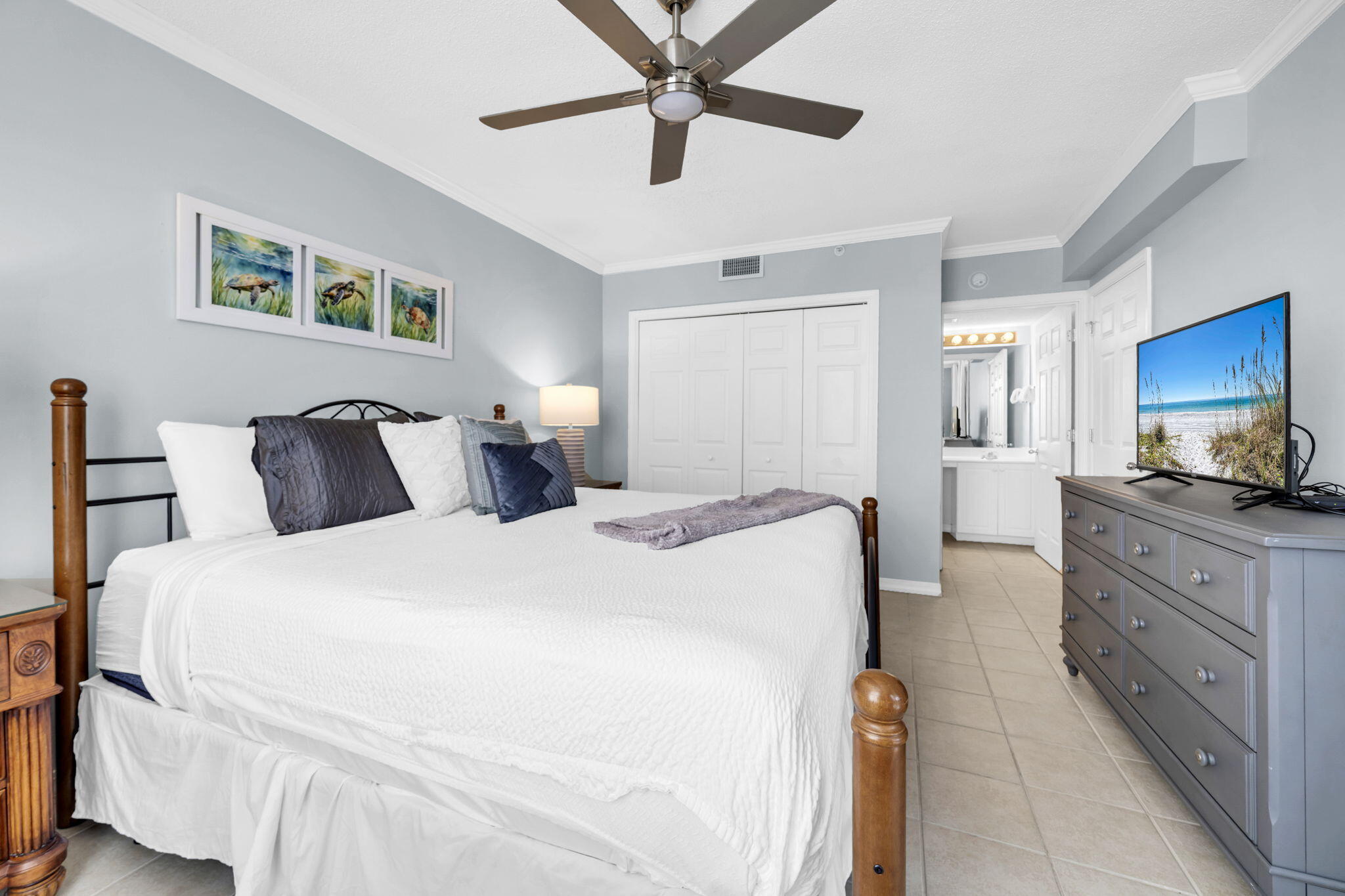 520 Santa Rosa Boulevard 100