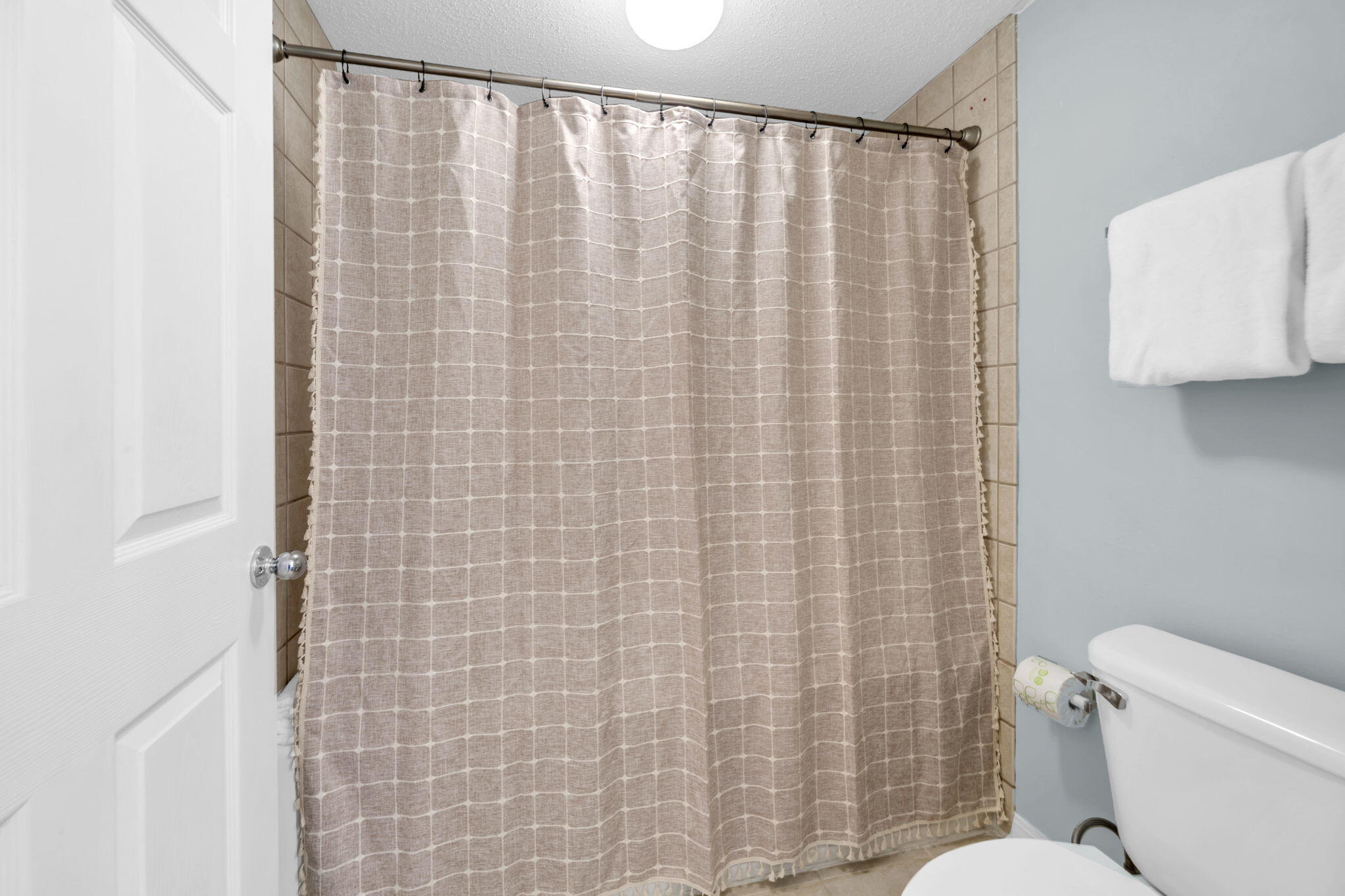 520 Santa Rosa Boulevard 100