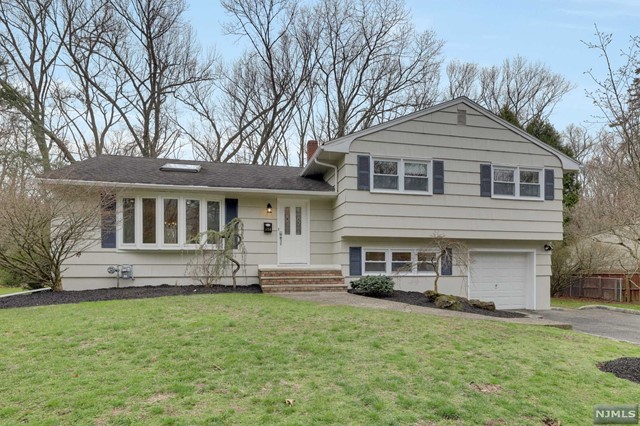 126 Maple Avenue