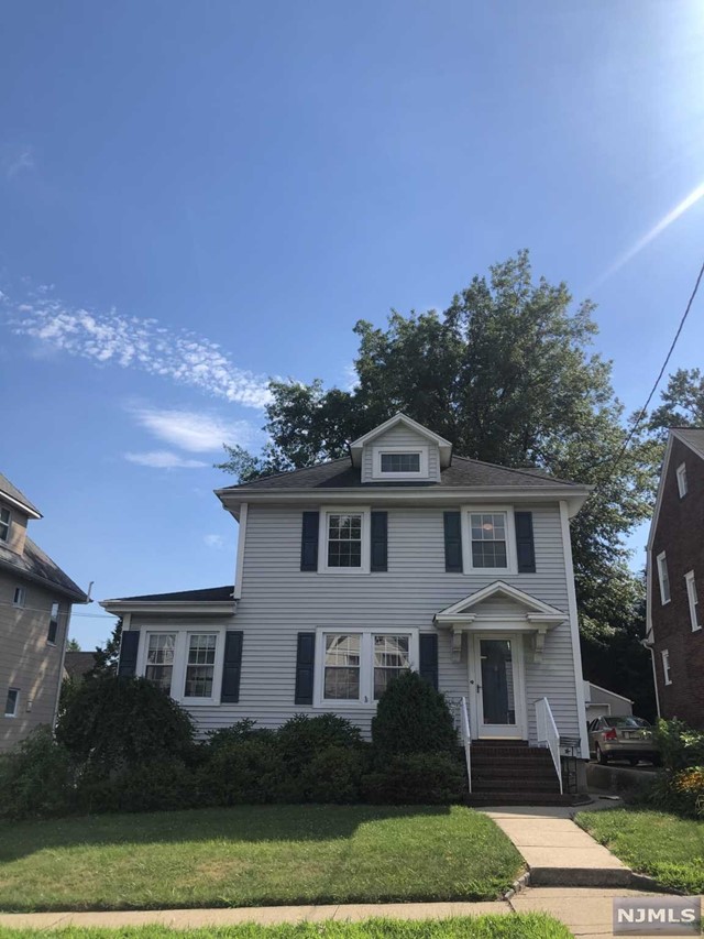 908 Linden Avenue