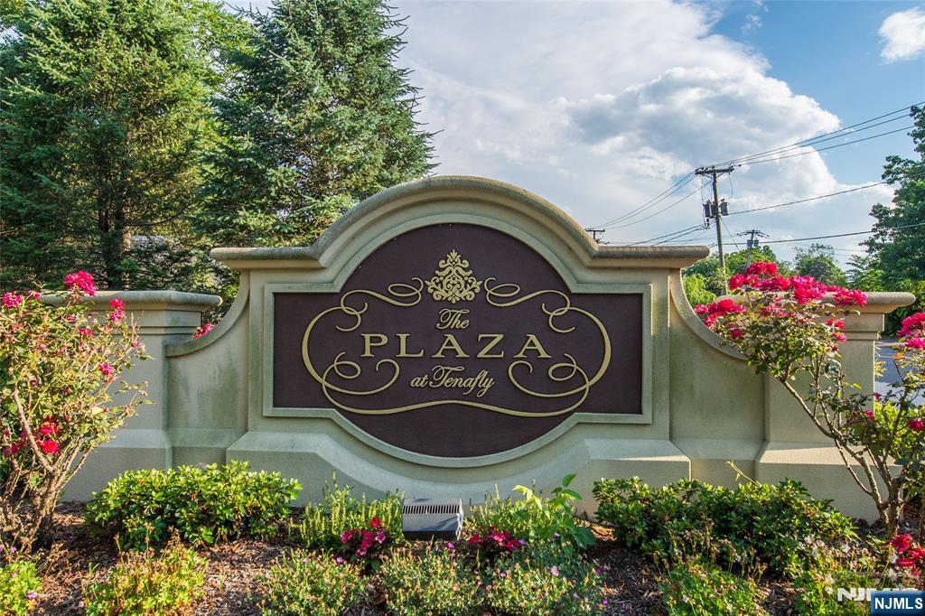 1116 The Plaza 1116