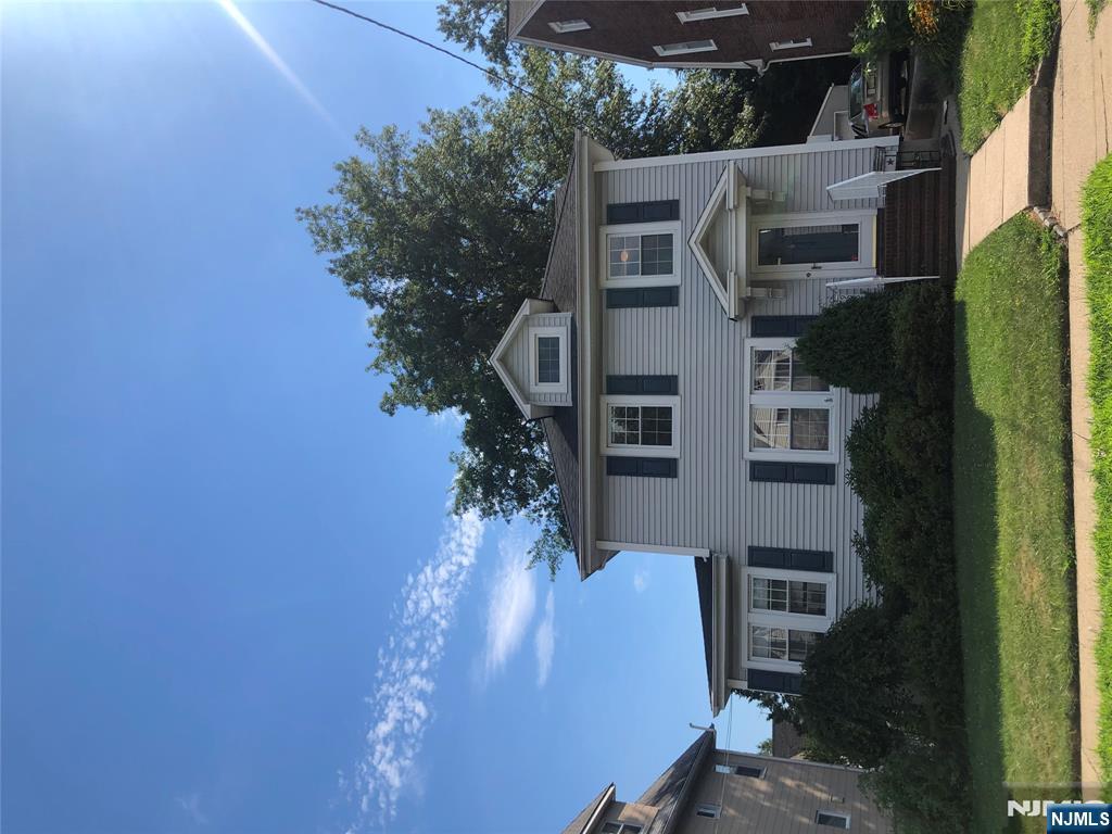908 Linden Avenue