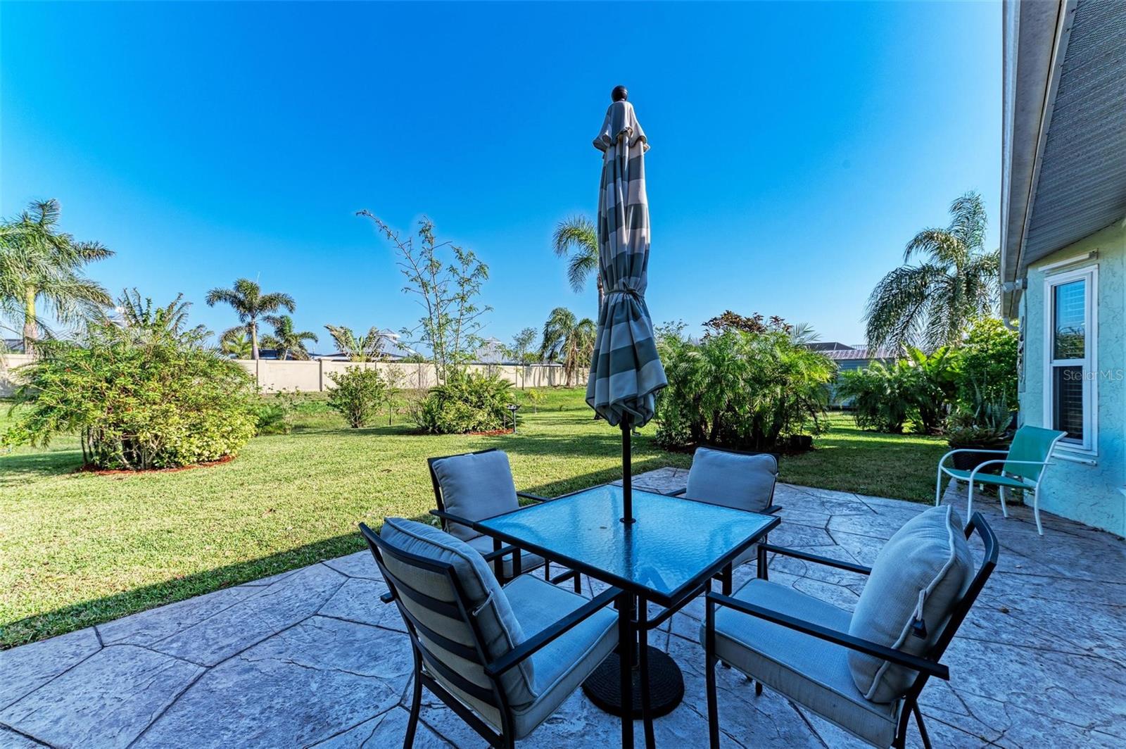 8750 SW LIVERPOOL RD