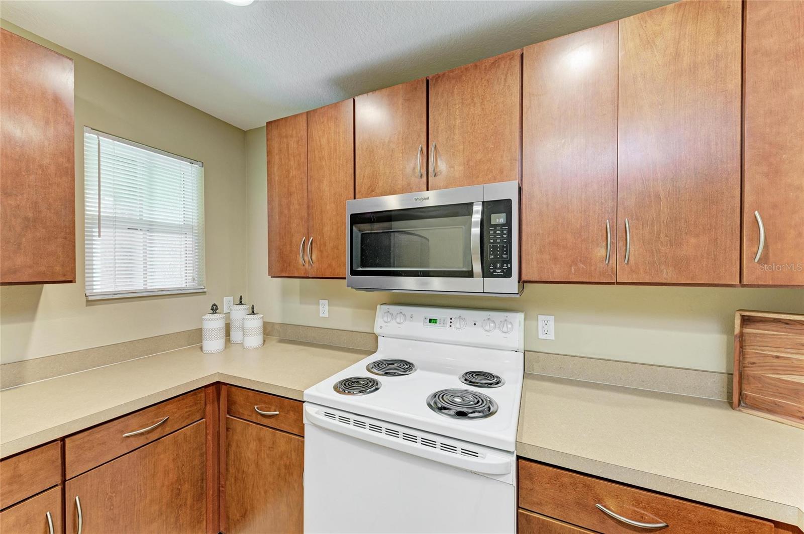 8943 WHITE SAGE LOOP