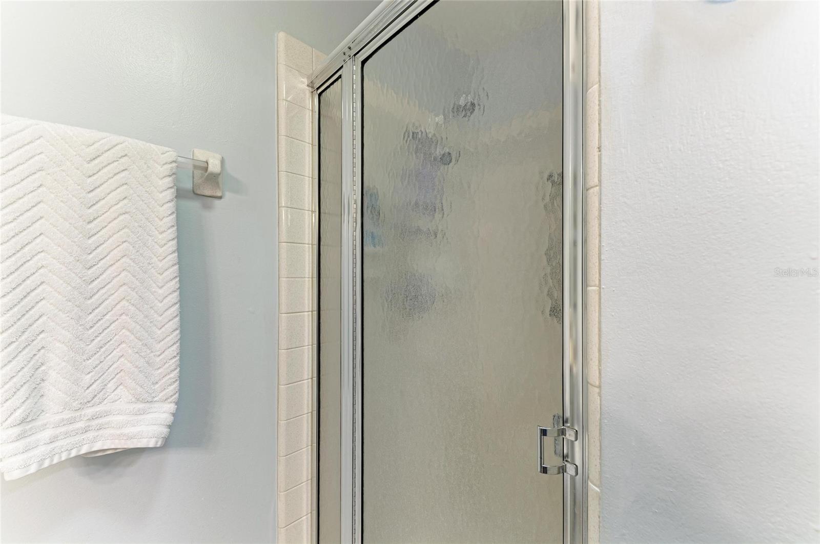 1906 CANTERBURY LN #16