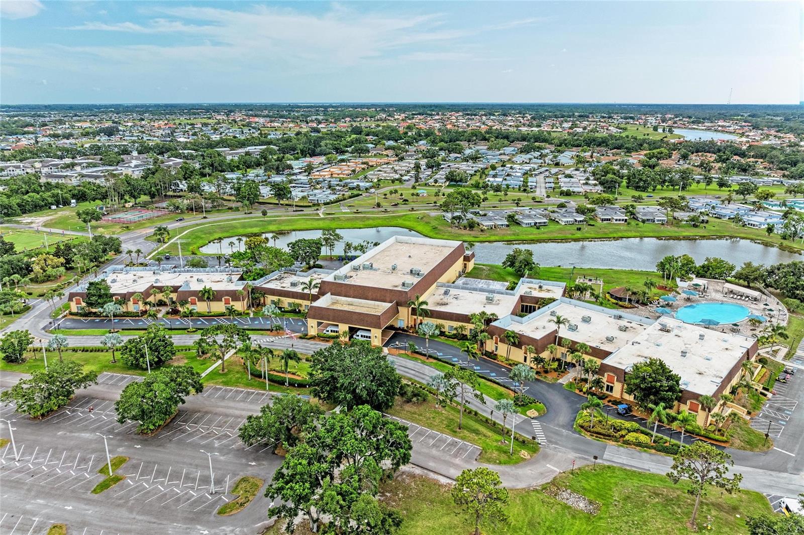 1906 CANTERBURY LN #16