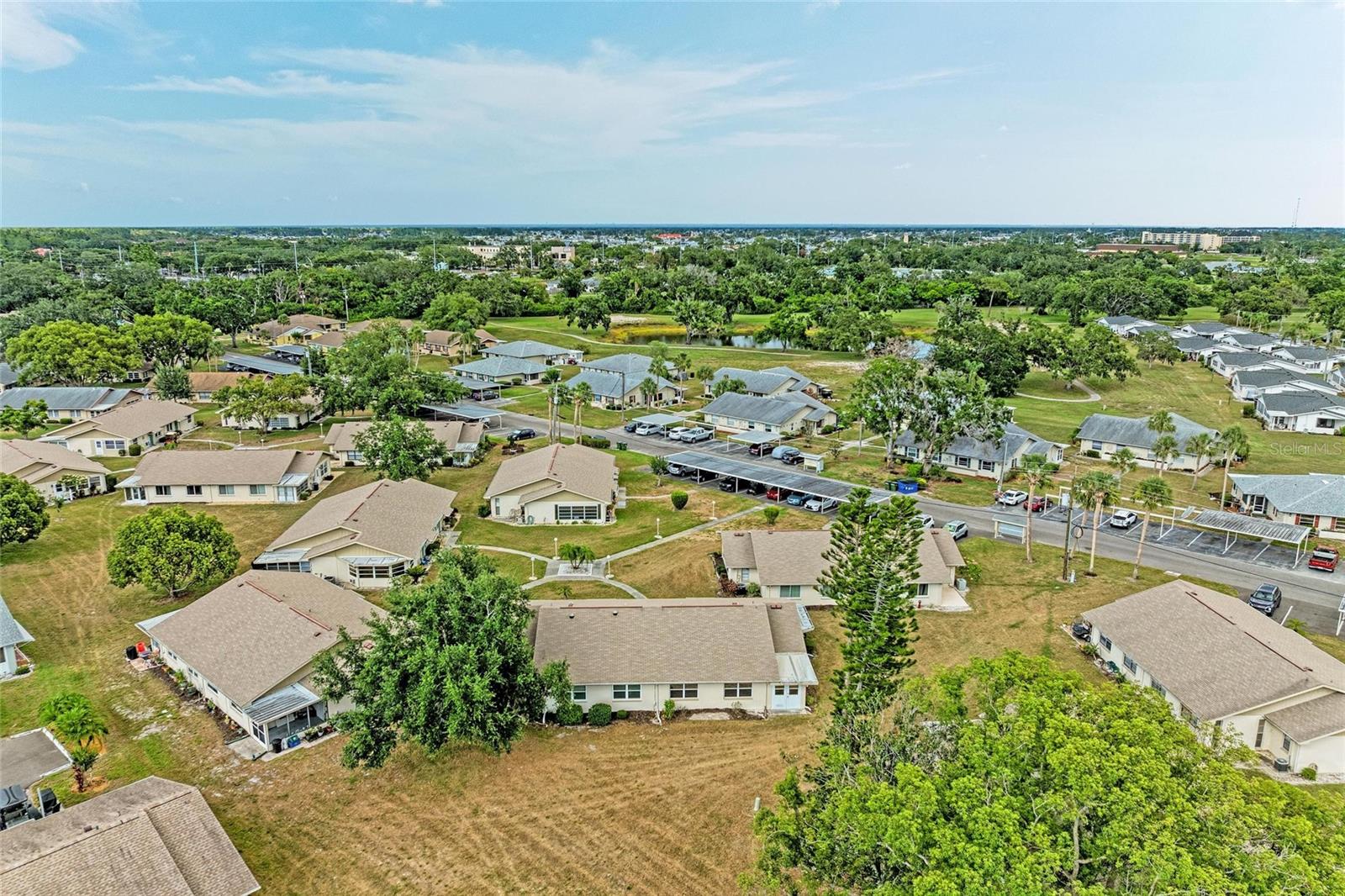 1906 CANTERBURY LN #16