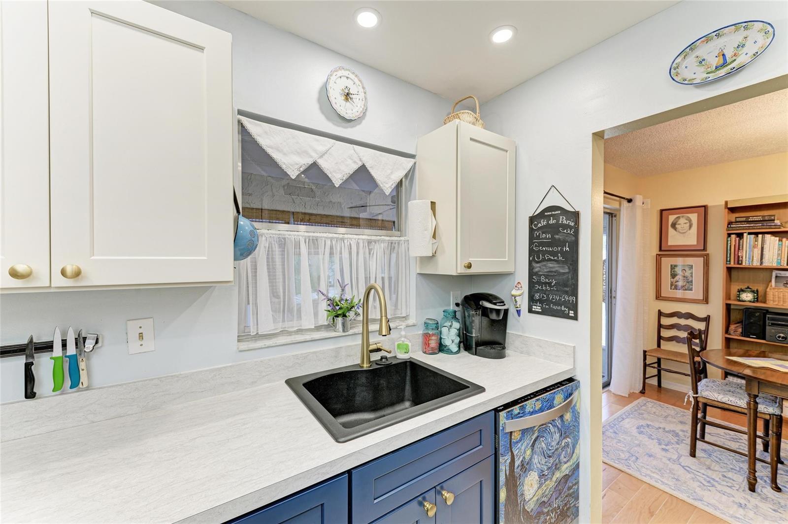 1906 CANTERBURY LN #16