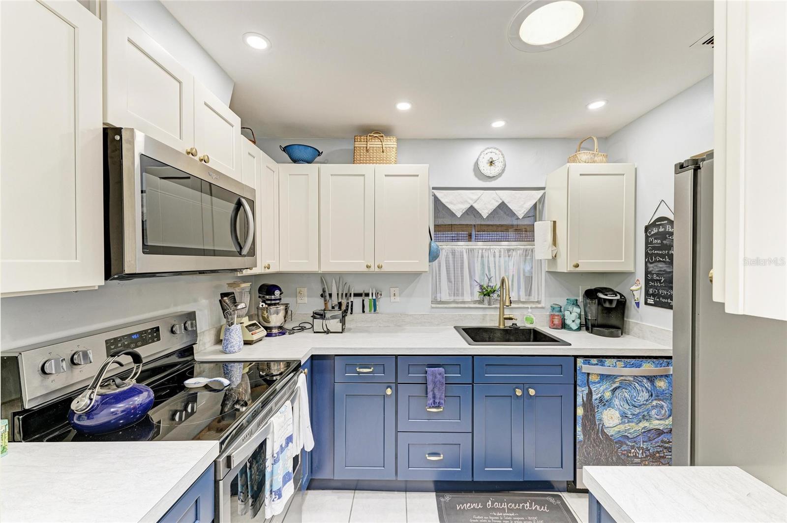 1906 CANTERBURY LN #16