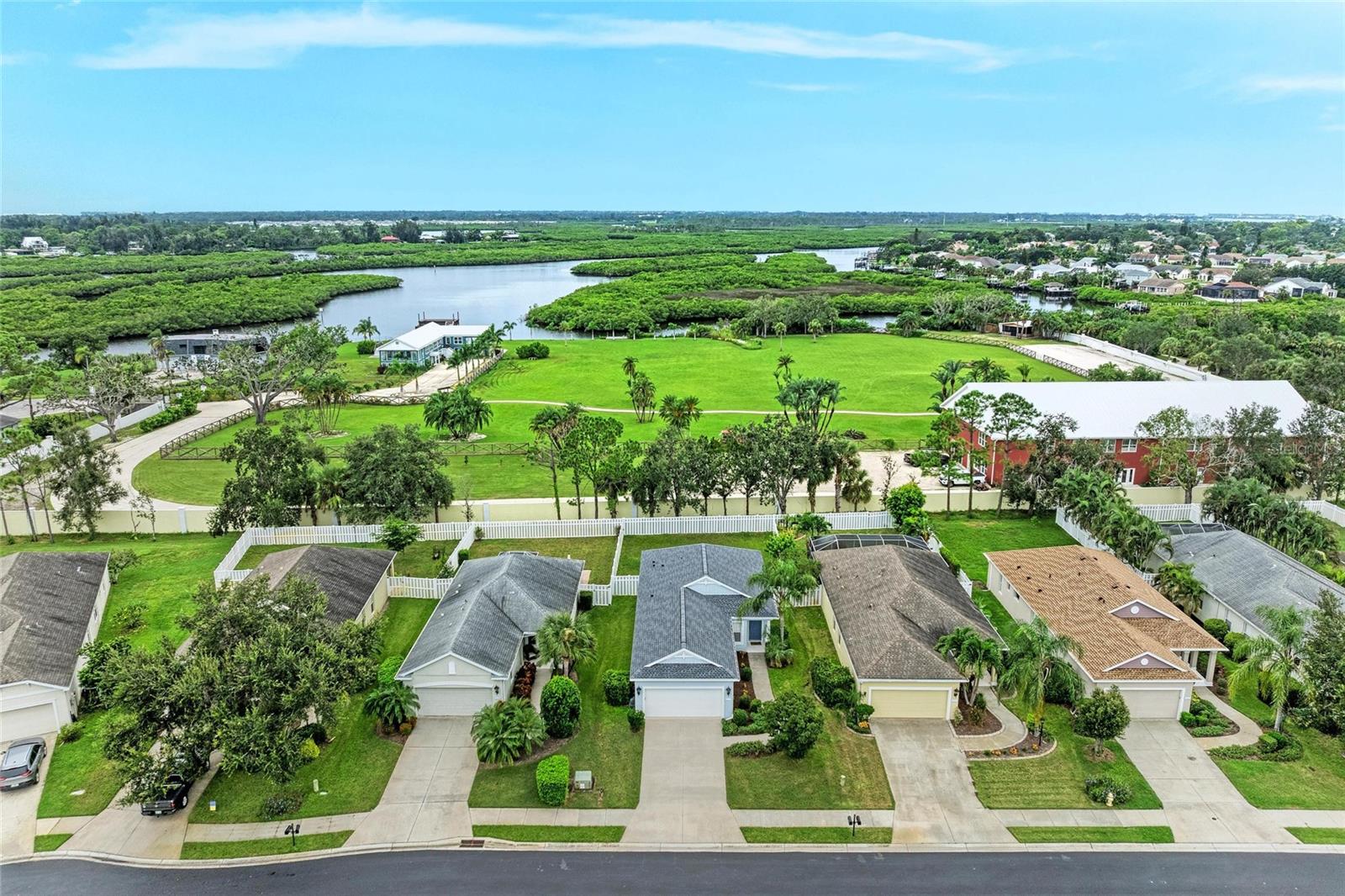 5234 AQUA BREEZE DR