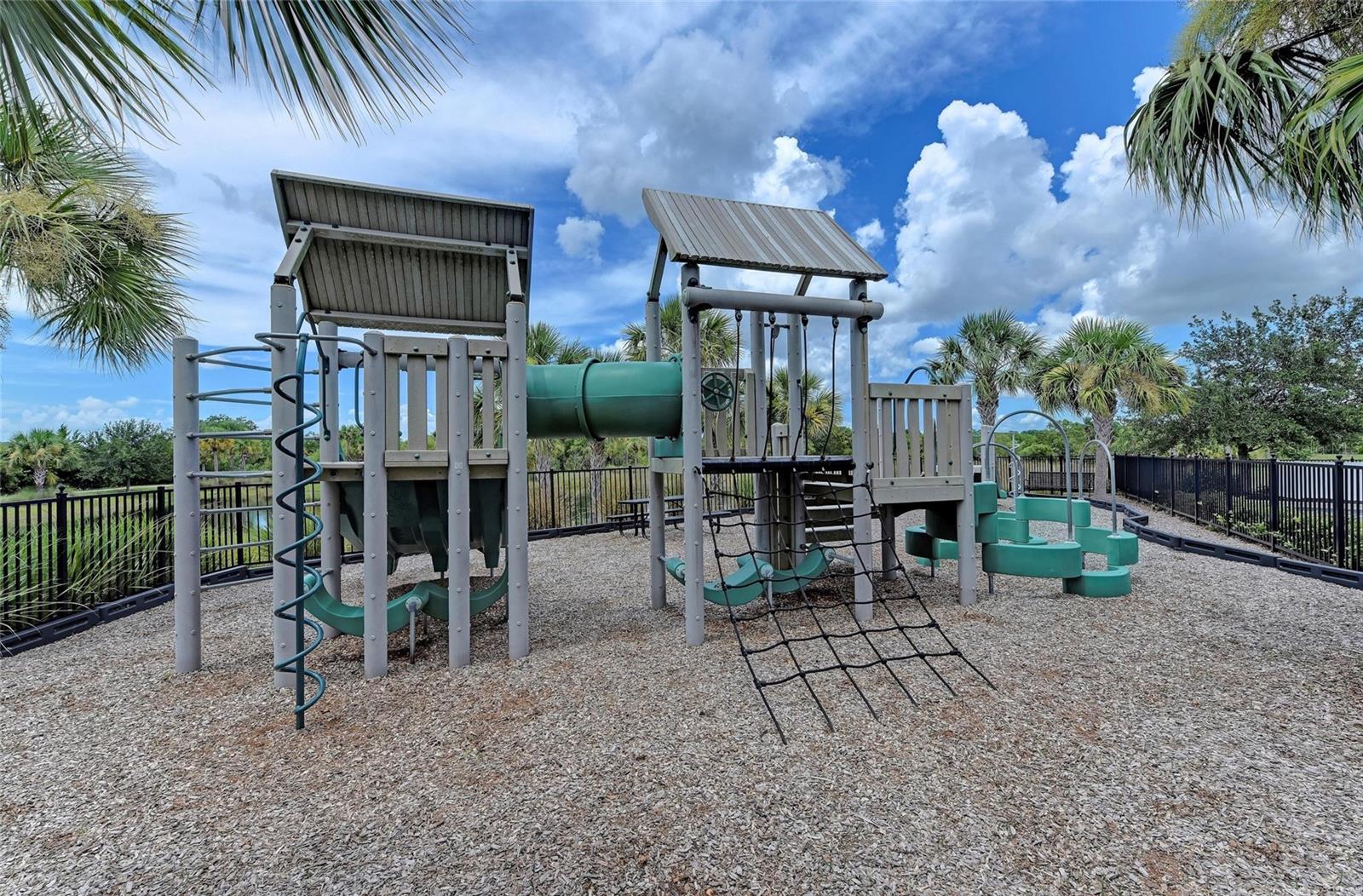 5234 AQUA BREEZE DR