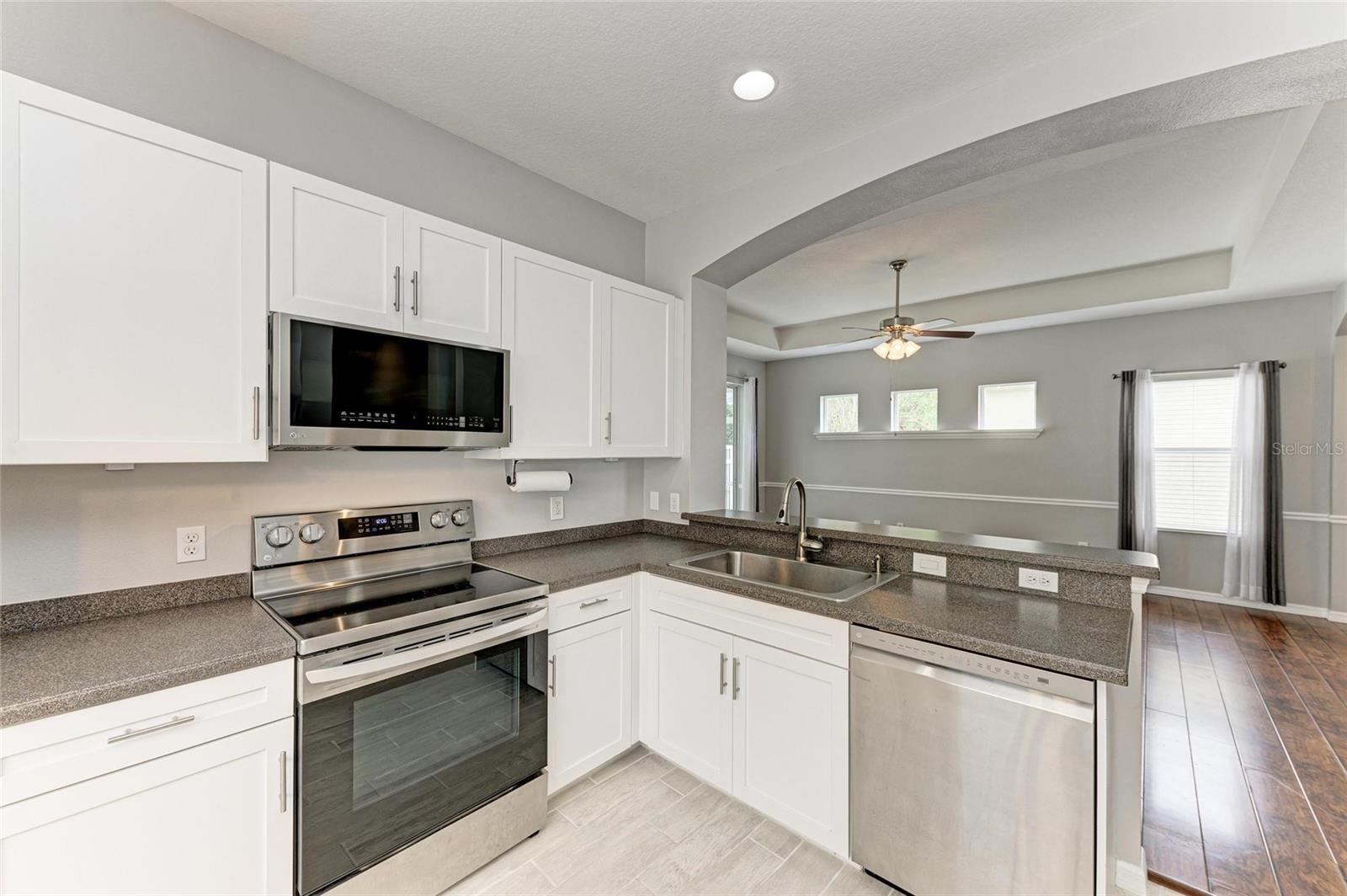 5234 AQUA BREEZE DR