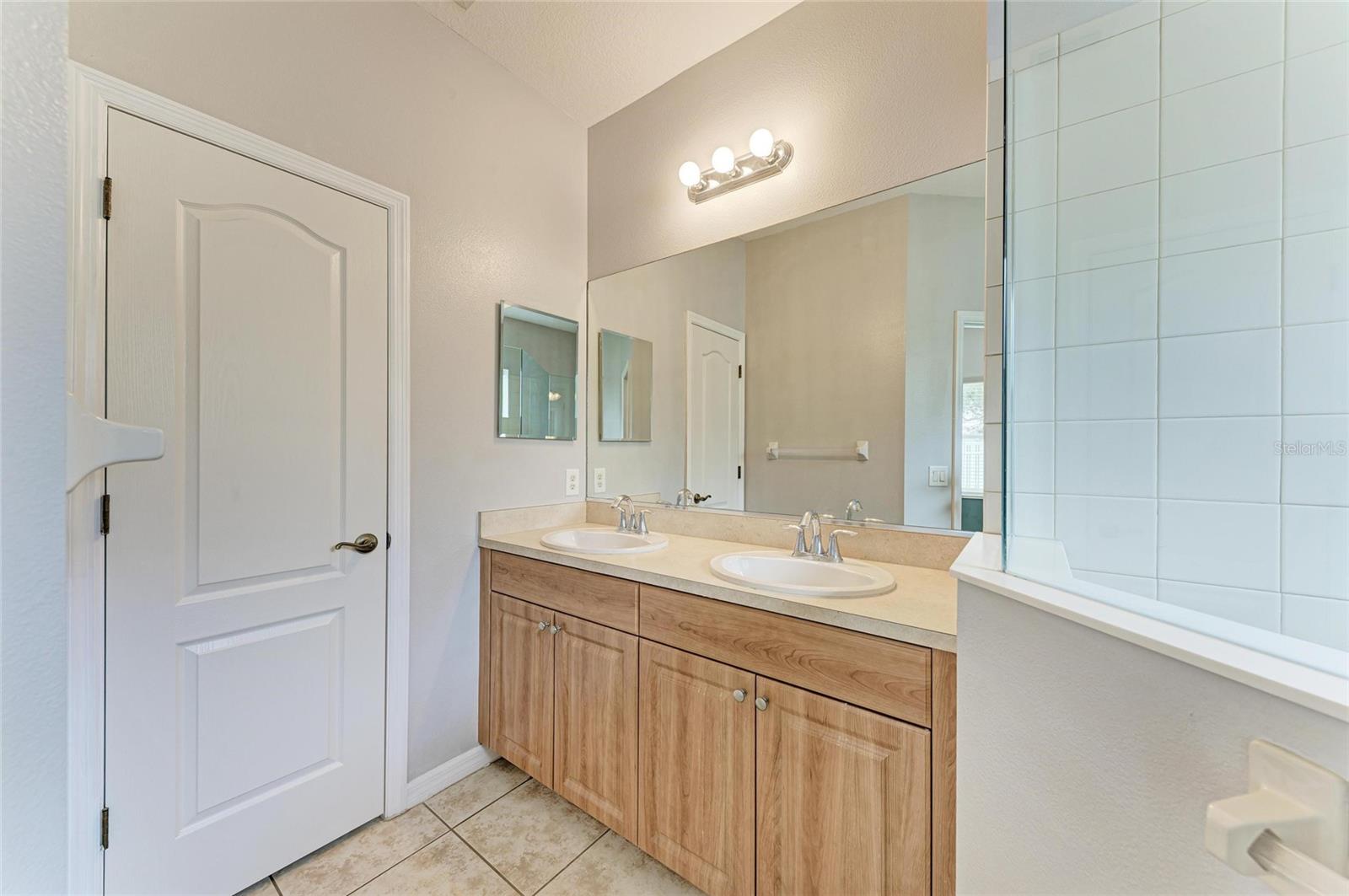 5234 AQUA BREEZE DR