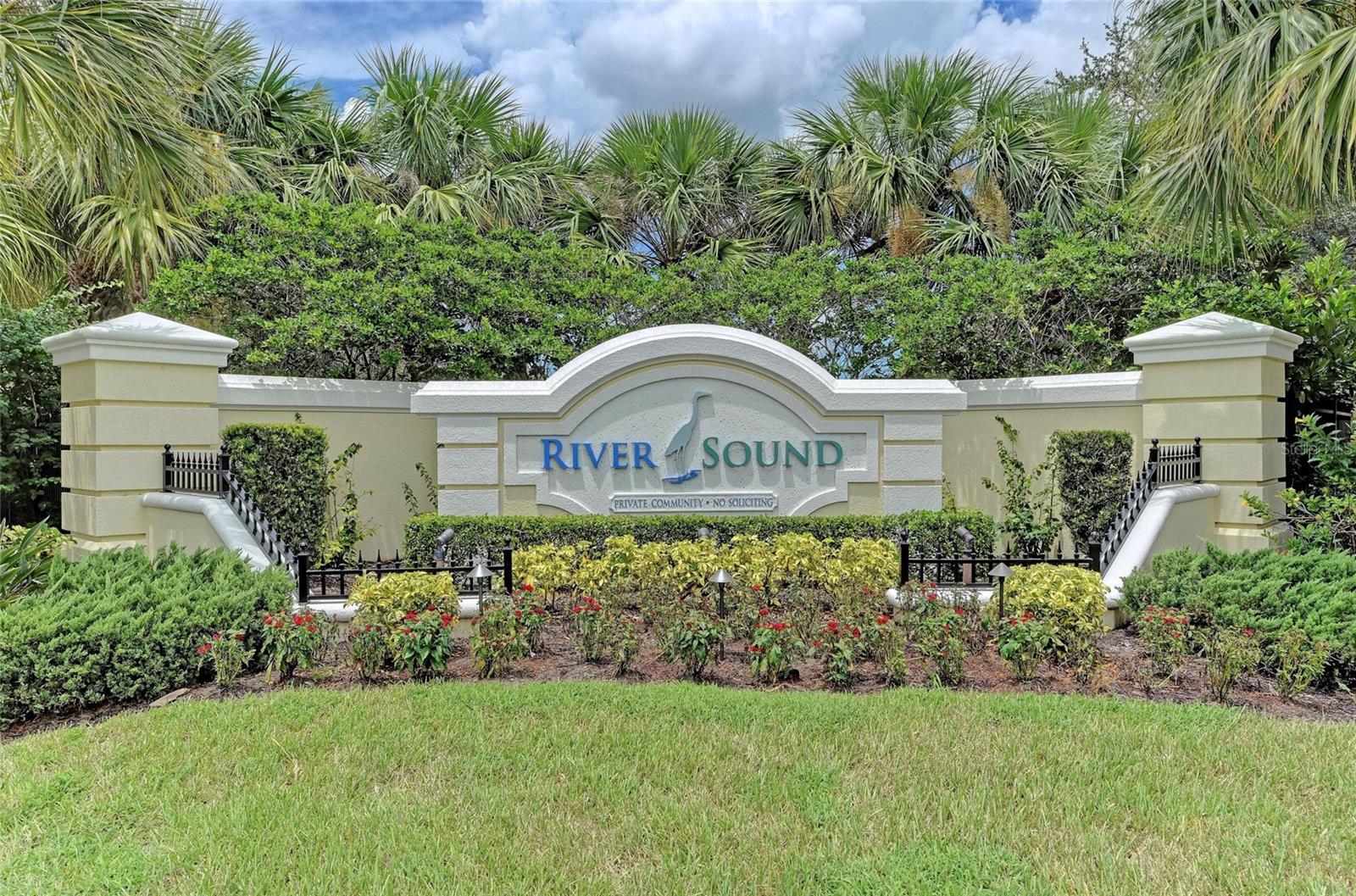 5234 AQUA BREEZE DR