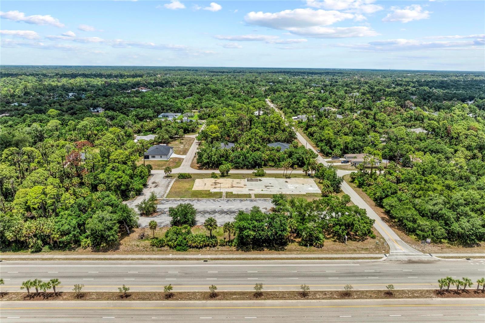 640 TAMIAMI TRL