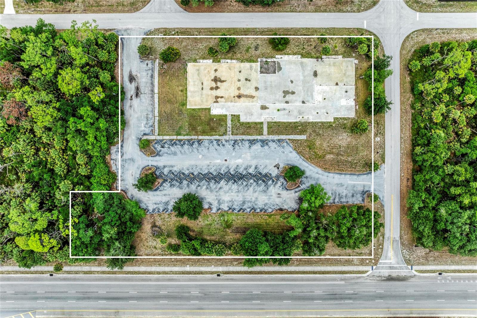 640 TAMIAMI TRL
