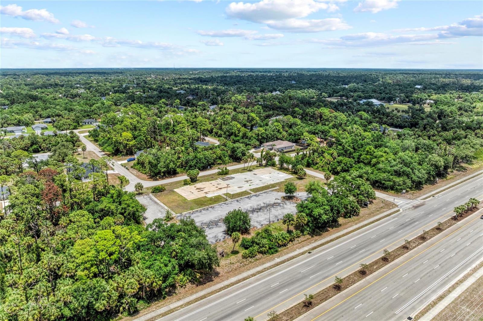 640 TAMIAMI TRL