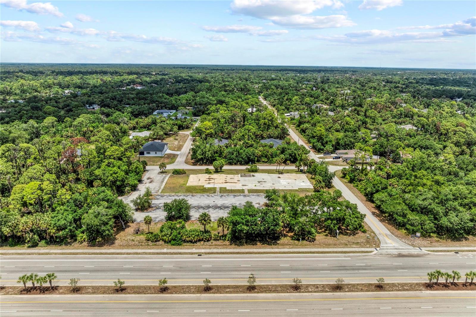 640 TAMIAMI TRL