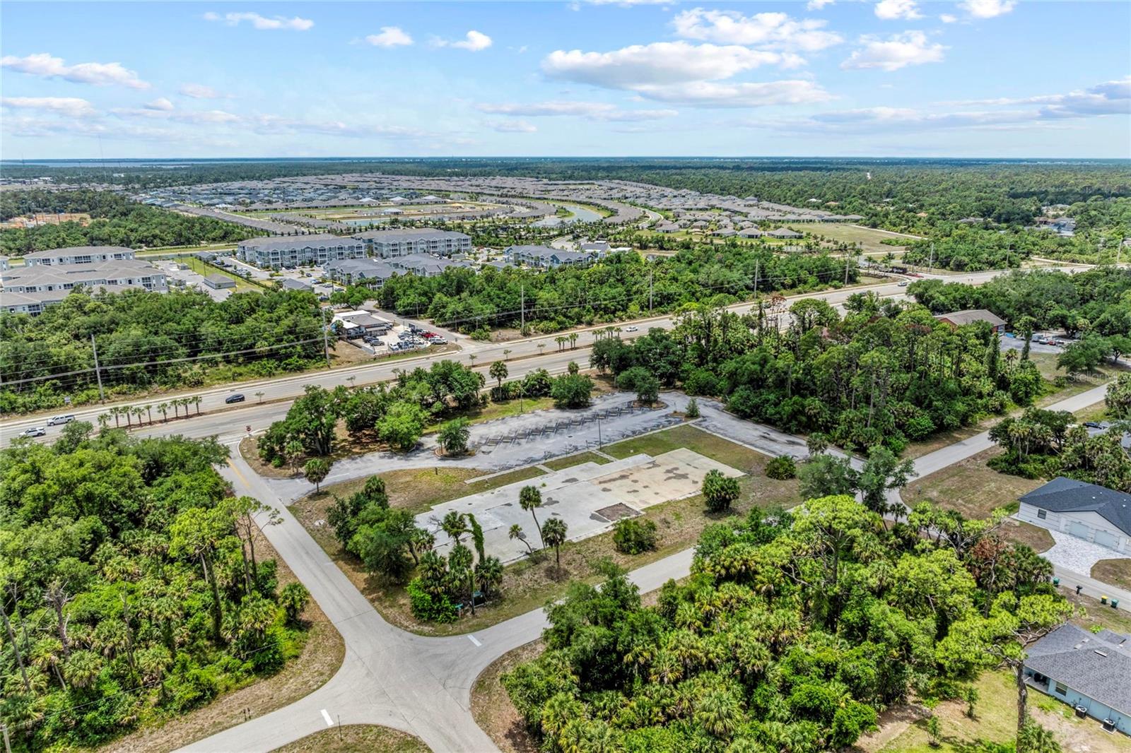 640 TAMIAMI TRL