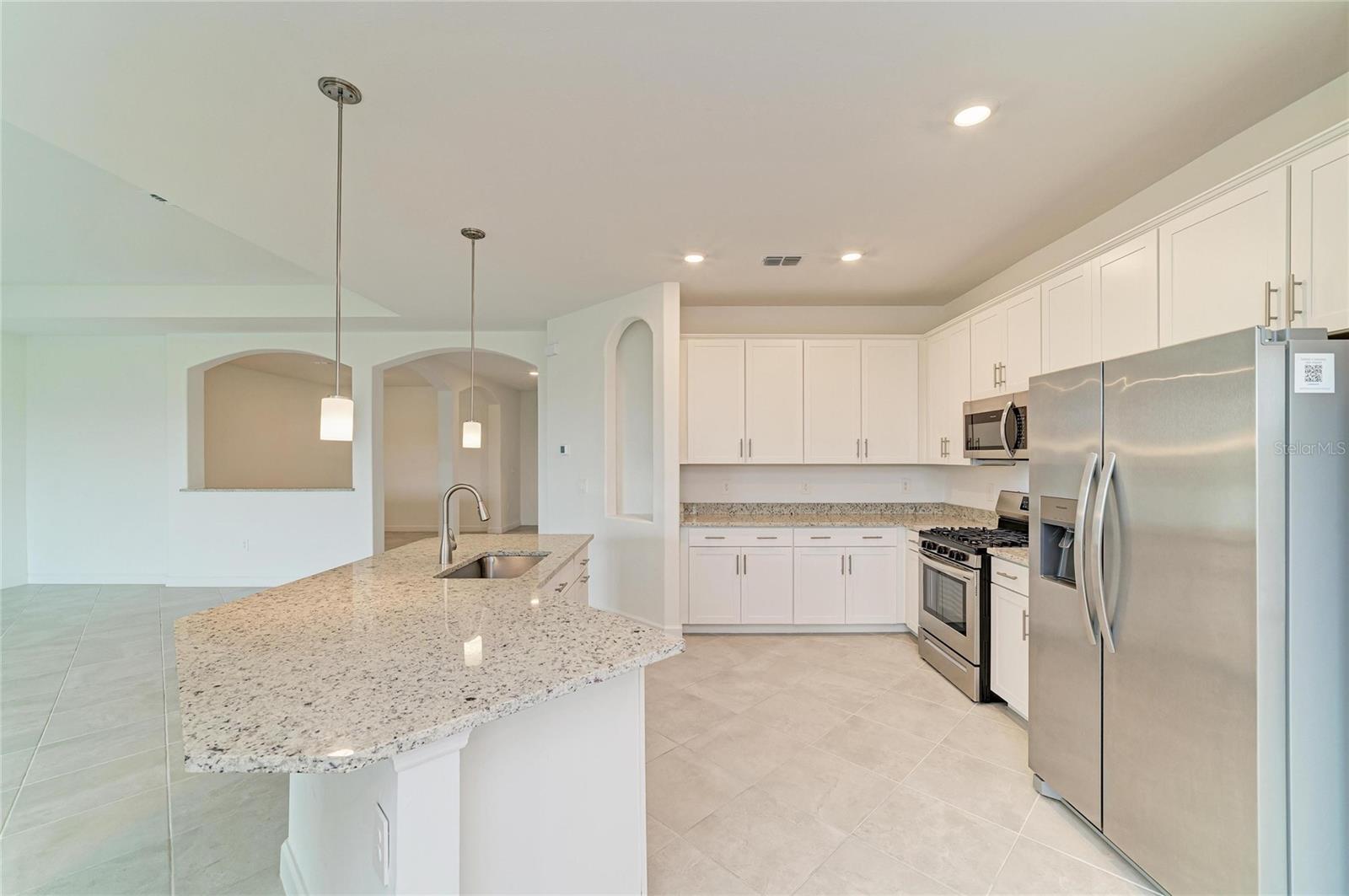 15332 SERENE SHORES LOOP