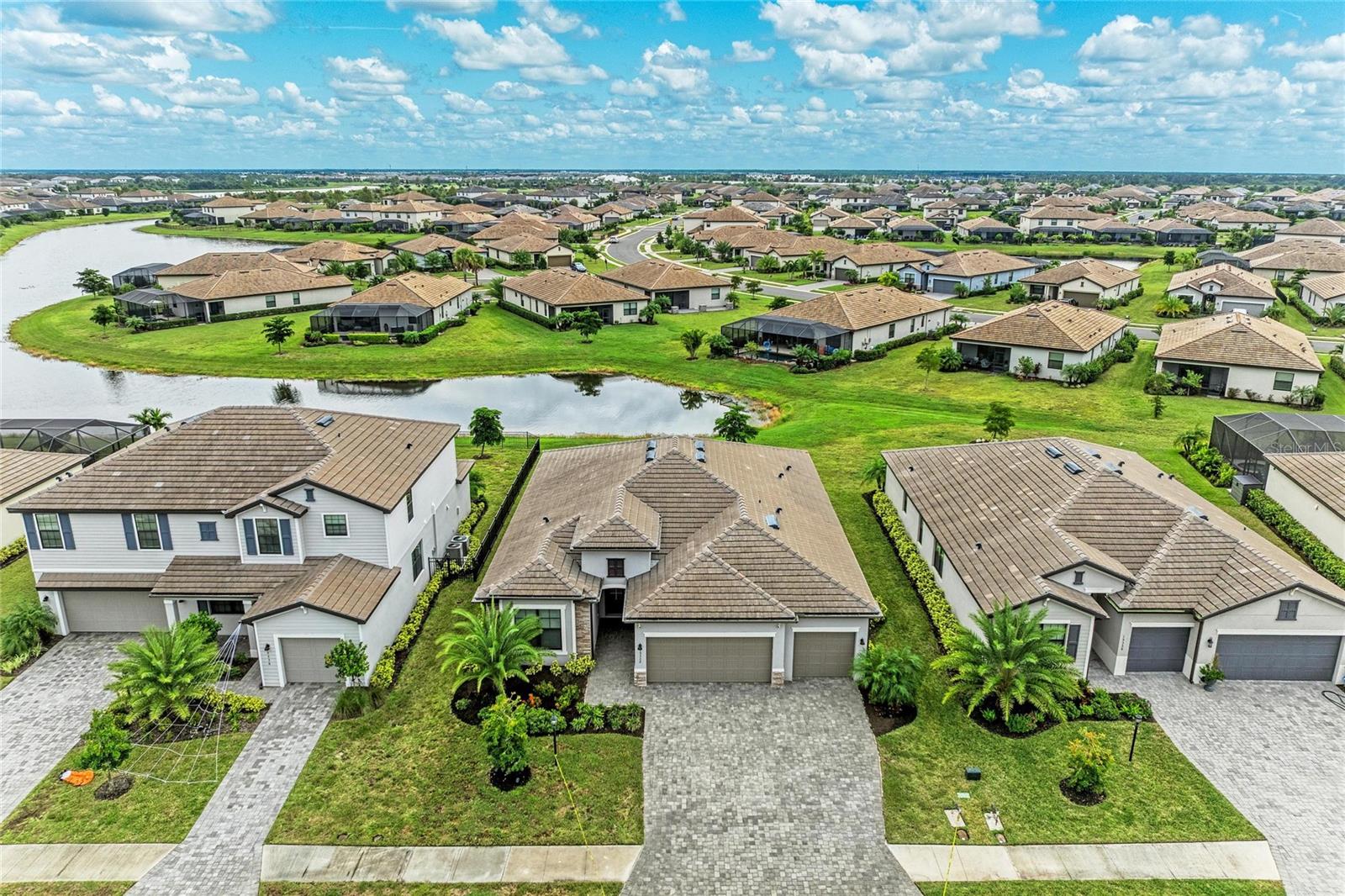 15332 SERENE SHORES LOOP