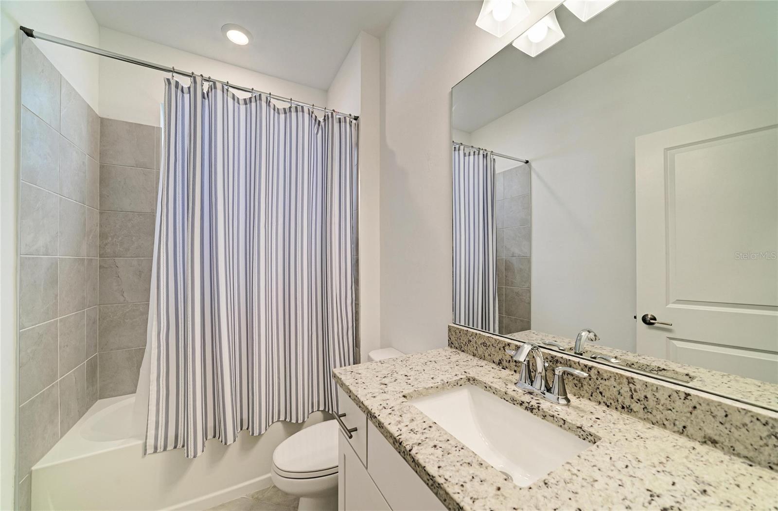 15332 SERENE SHORES LOOP